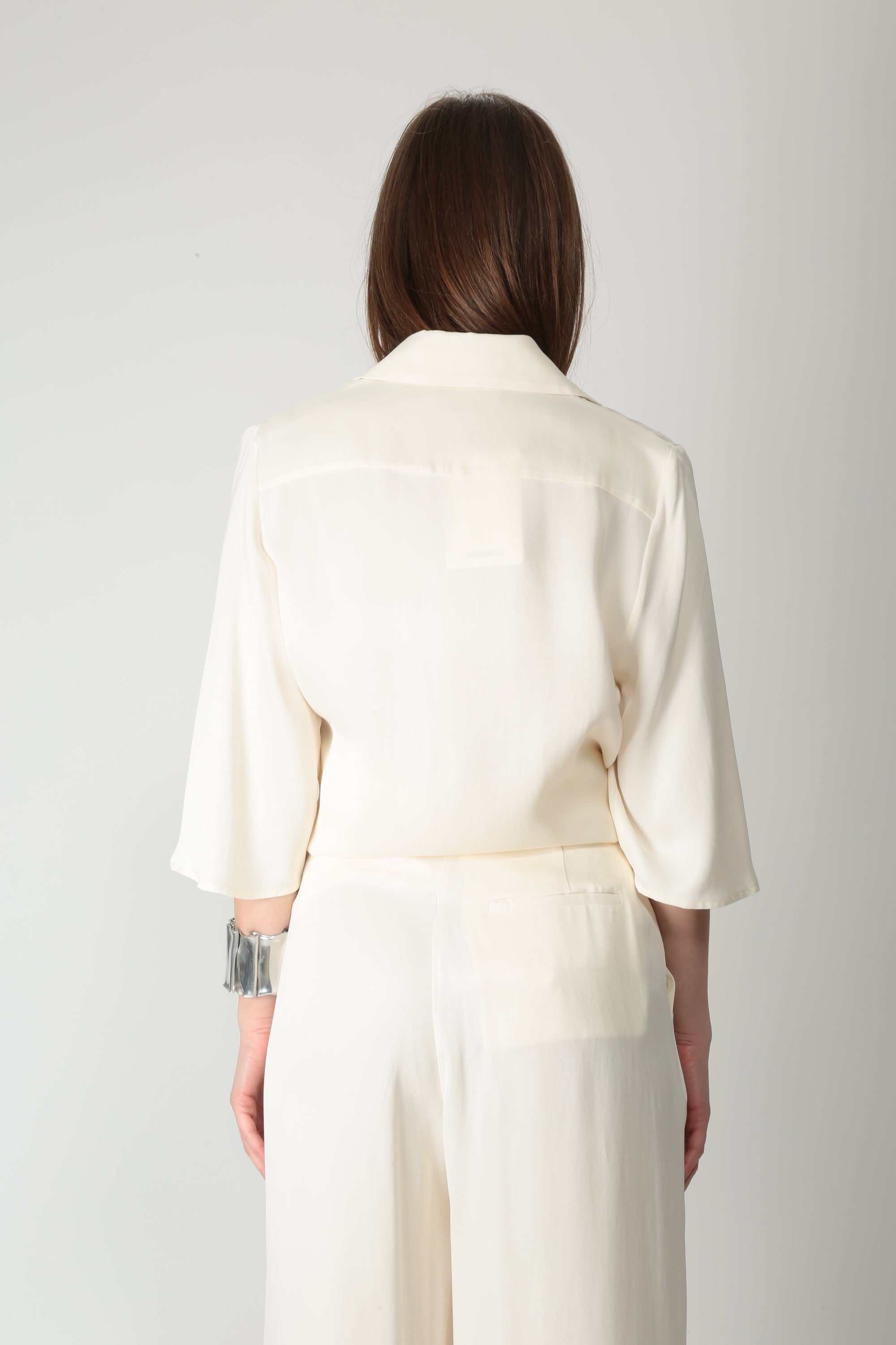 https://admin.shopify.com/store/gulieshop/products/16006688211293#:~:text=https%3A//www.gulieshop.it%20%E2%80%BA%20products%20%E2%80%BA%20meimeij%2Dcamicia%2Dmisto%2Dlyoncell%2Dm6ep02