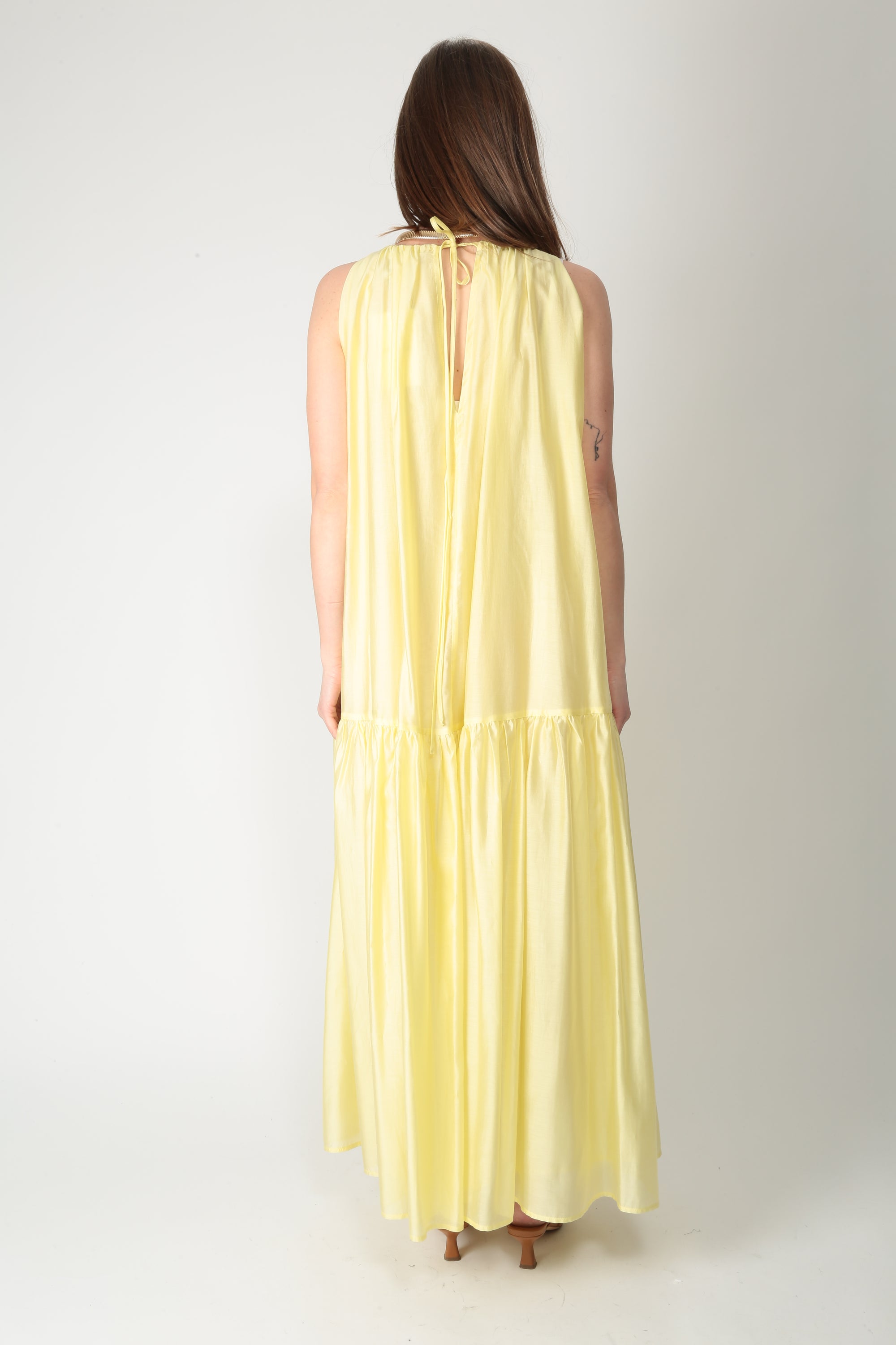 https://admin.shopify.com/store/gulieshop/products/16006687883613#:~:text=https%3A//www.gulieshop.it%20%E2%80%BA%20products%20%E2%80%BA%20meimeij%2Dabito%2Dlungo%2Dsmanicato%2Dm6ef03