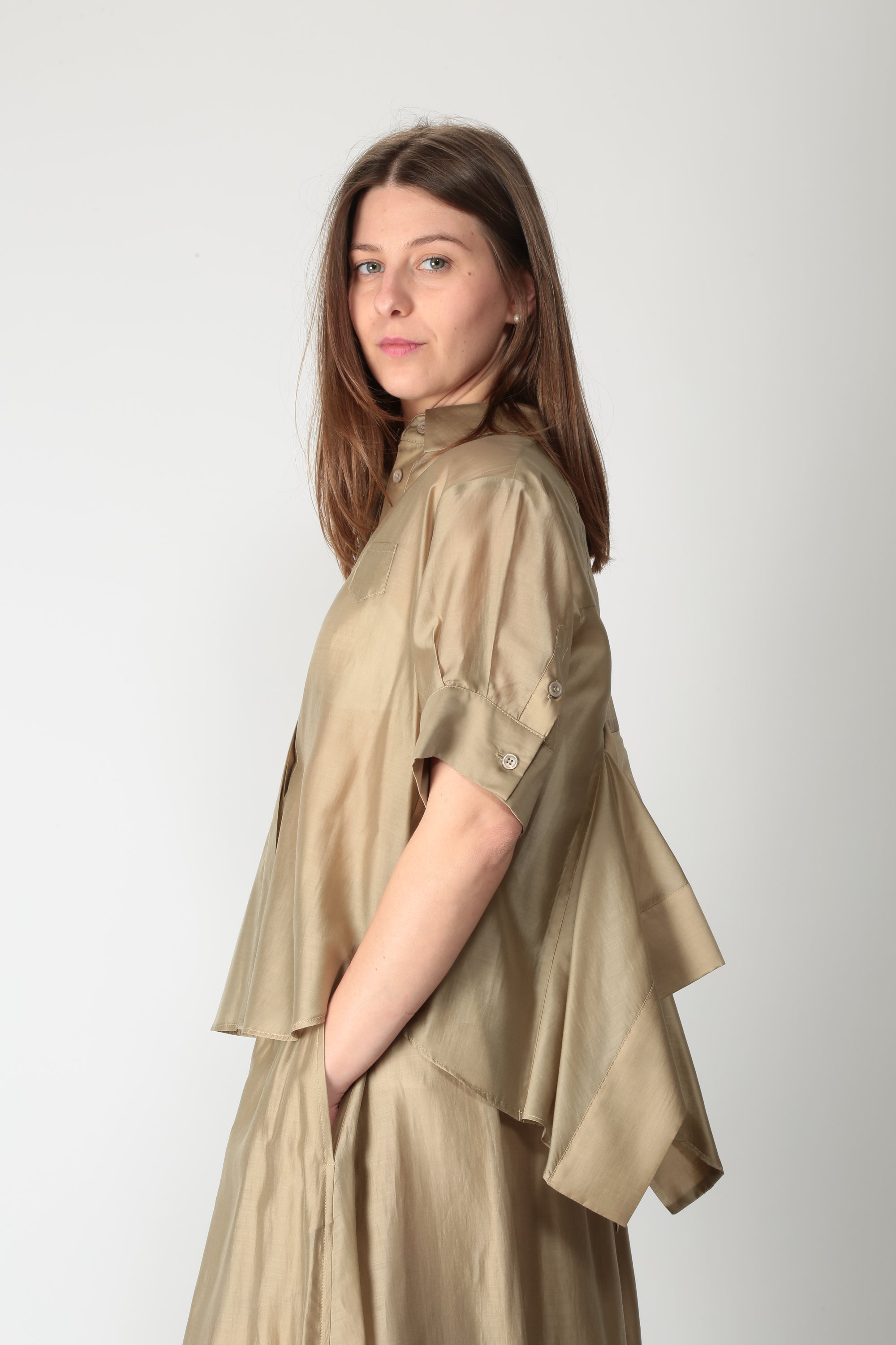 https://admin.shopify.com/store/gulieshop/products/16084793524573#:~:text=https%3A//www.gulieshop.it%20%E2%80%BA%20products%20%E2%80%BA%20meimeij%2Dcamicia%2Din%2Dmisto%2Dlyoncell%2Dm6ef14