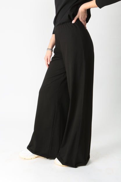 https://admin.shopify.com/store/gulieshop/products/9902921875805#:~:text=https%3A//www.gulieshop.it%20%E2%80%BA%20products%20%E2%80%BA%201978%2Dpantalone%2Dlargo%2Din%2Dfelpa%2Dleggera%2Dlivia