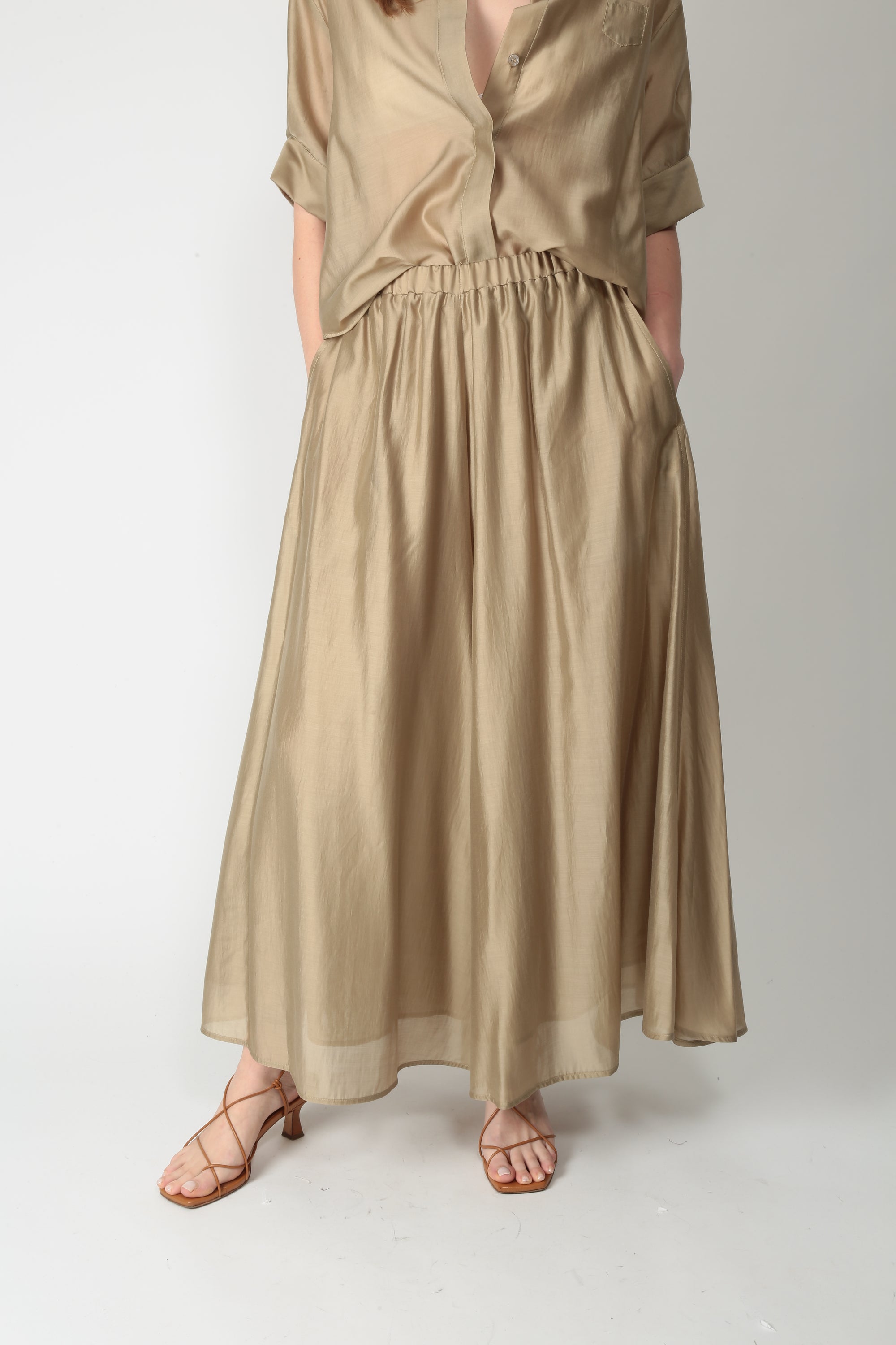 https://admin.shopify.com/store/gulieshop/products/16006688866653#:~:text=https%3A//www.gulieshop.it%20%E2%80%BA%20products%20%E2%80%BA%20meimeij%2Dpantagonna%2Din%2Dmisto%2Dlyoncell%2Dm6ef07%2D1