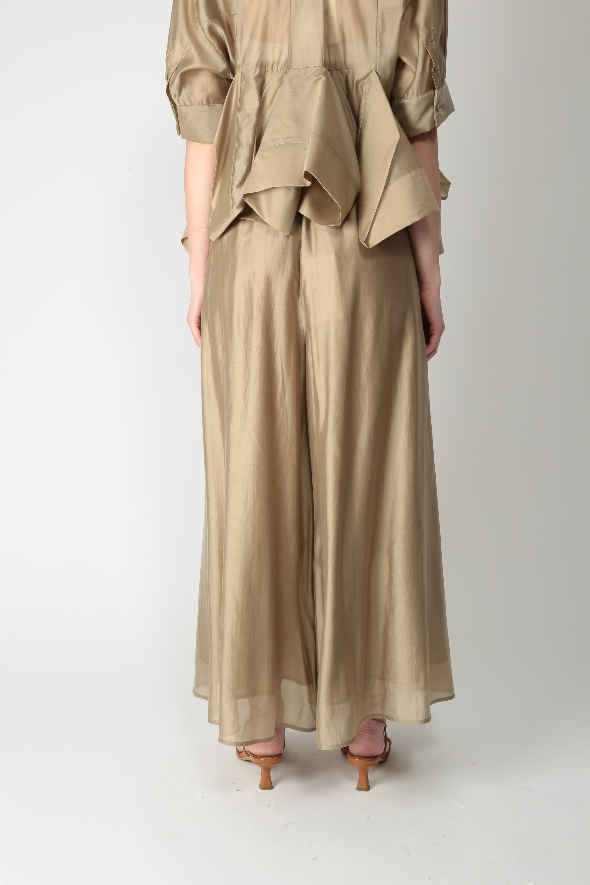 https://admin.shopify.com/store/gulieshop/products/16006688866653#:~:text=https%3A//www.gulieshop.it%20%E2%80%BA%20products%20%E2%80%BA%20meimeij%2Dpantagonna%2Din%2Dmisto%2Dlyoncell%2Dm6ef07%2D1