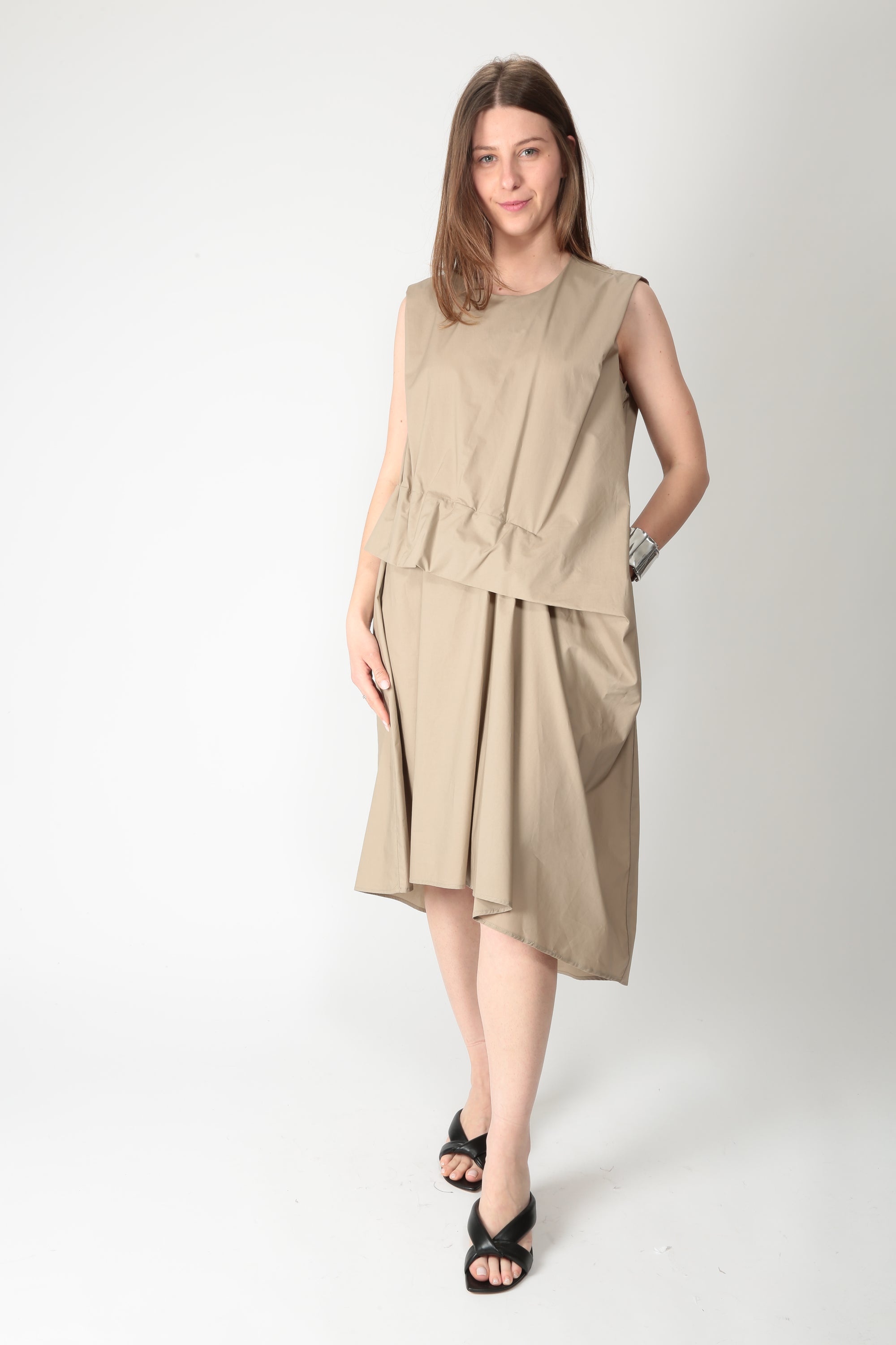https://admin.shopify.com/store/gulieshop/products/16006688997725#:~:text=https%3A//www.gulieshop.it%20%E2%80%BA%20products%20%E2%80%BA%20meimeij%2Dabito%2Dmidi%2Din%2Dcotone%2Dm6ea44