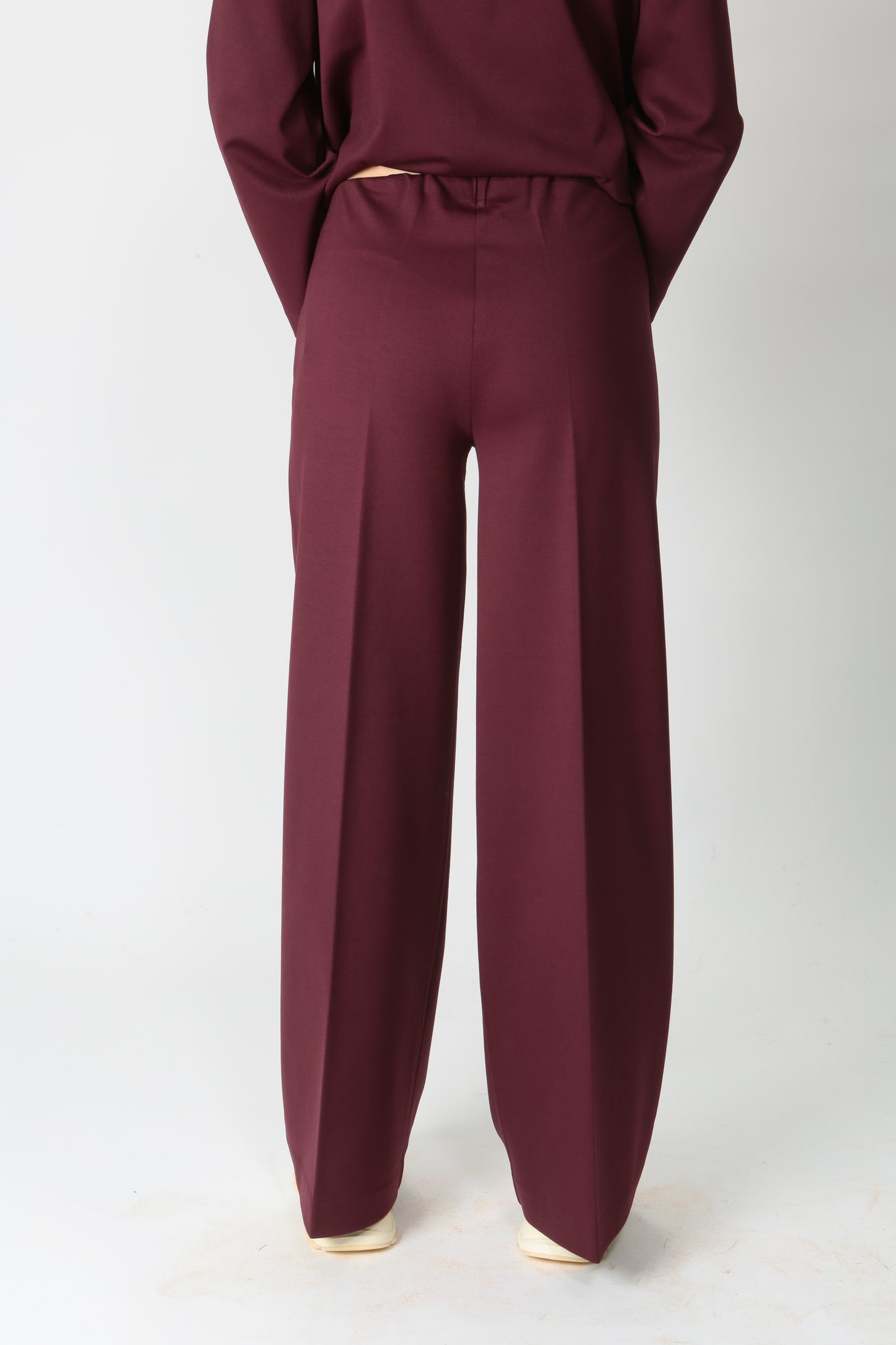 https://admin.shopify.com/store/gulieshop/products/9902922301789#:~:text=https%3A//www.gulieshop.it%20%E2%80%BA%20products%20%E2%80%BA%201978%2Dpantalone%2Dampio%2Din%2Dviscosa%2Dstretch%2Dtwenty%2D3