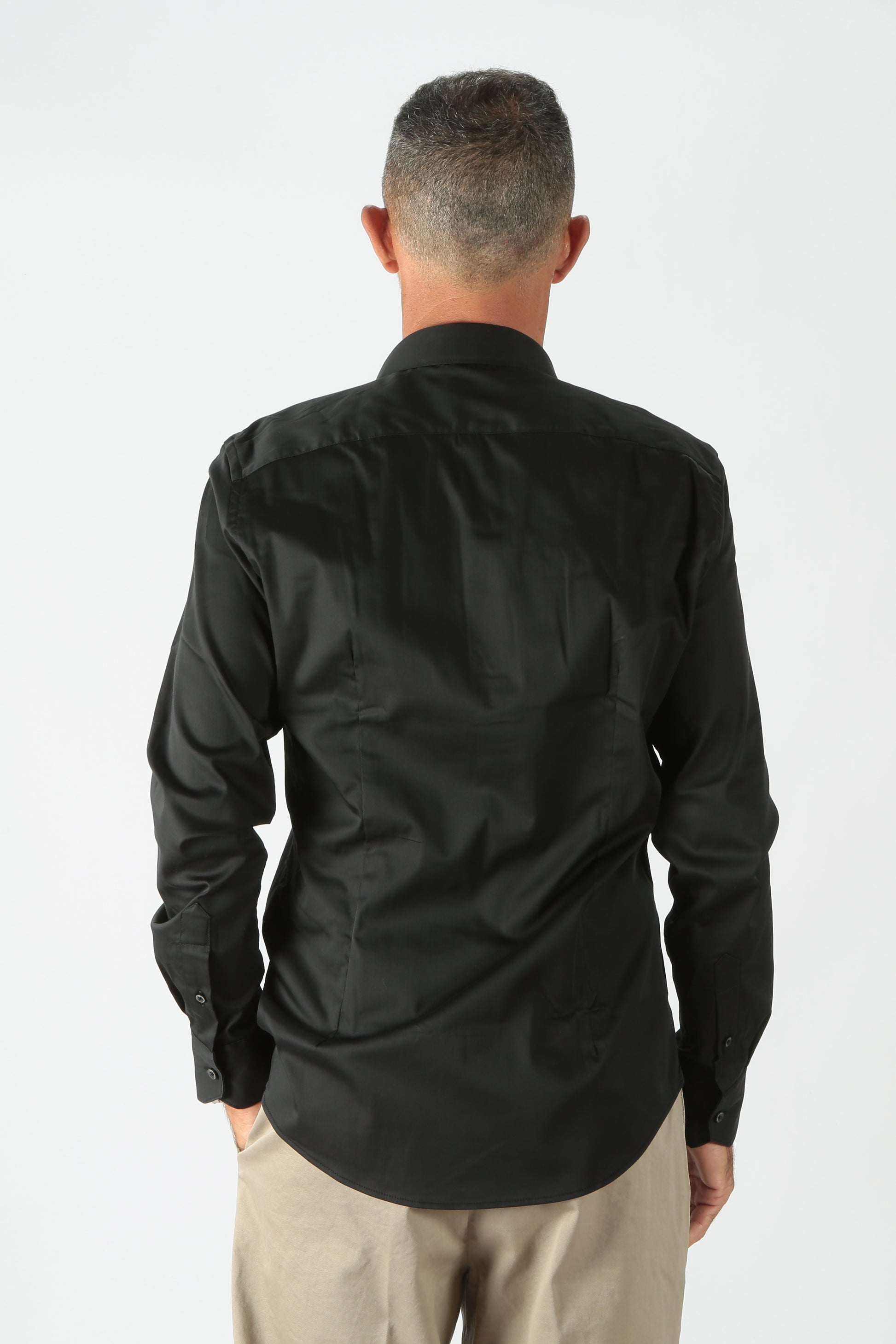 https://admin.shopify.com/store/gulieshop/products/8641192427869#:~:text=resi%20self%2Dservice-,Ognunolasua%20Camicia%20slim%20fit%20in%20misto%20cotone%2012301,-Contenuto%20multimediale%201