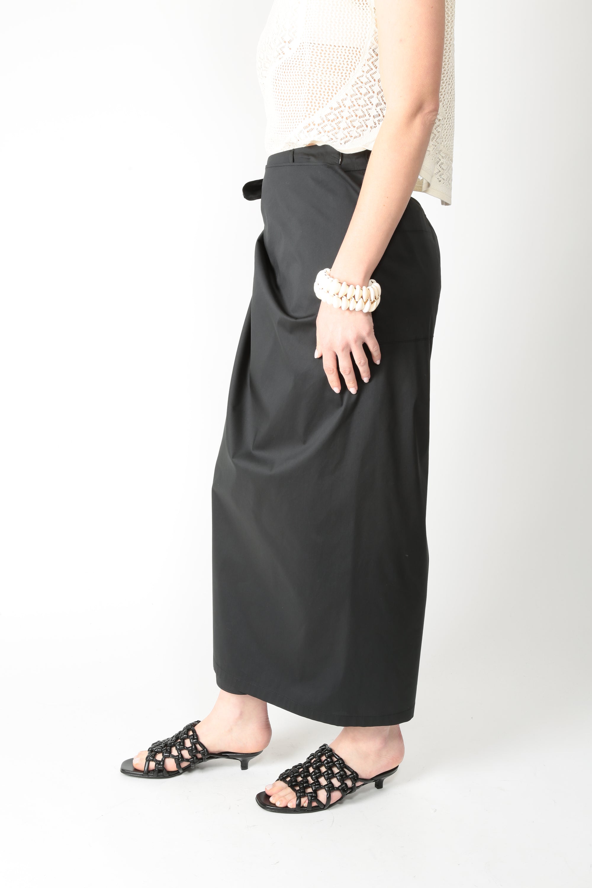 https://admin.shopify.com/store/gulieshop/products/16028296610141#:~:text=https%3A//www.gulieshop.it%20%E2%80%BA%20products%20%E2%80%BA%20l%2Dconti%2Dgonna%2Da%2Dportafoglio%2Dlindsey%2Dl6sk60