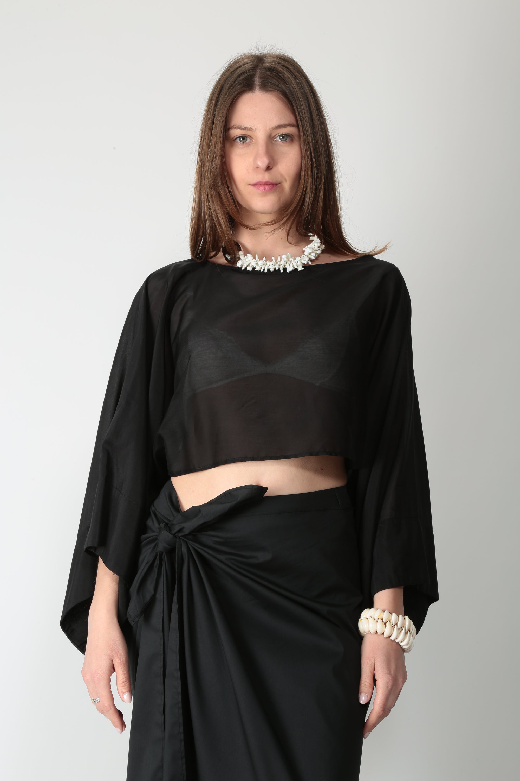 https://admin.shopify.com/store/gulieshop/products/16028296151389#:~:text=https%3A//www.gulieshop.it%20%E2%80%BA%20products%20%E2%80%BA%20l%2Dconti%2Dcappa%2Dmisto%2Dseta%2Dabnit%2Dl6sn51%2D1