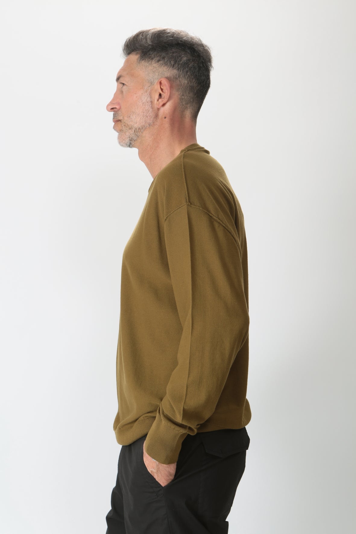 https://admin.shopify.com/store/gulieshop/products/9042020499805#:~:text=Invia-,R.%20Collina%20Maglia%20taglio%20felpa%20in%20cotone%20RT11301,-Contenuto%20multimediale%201
