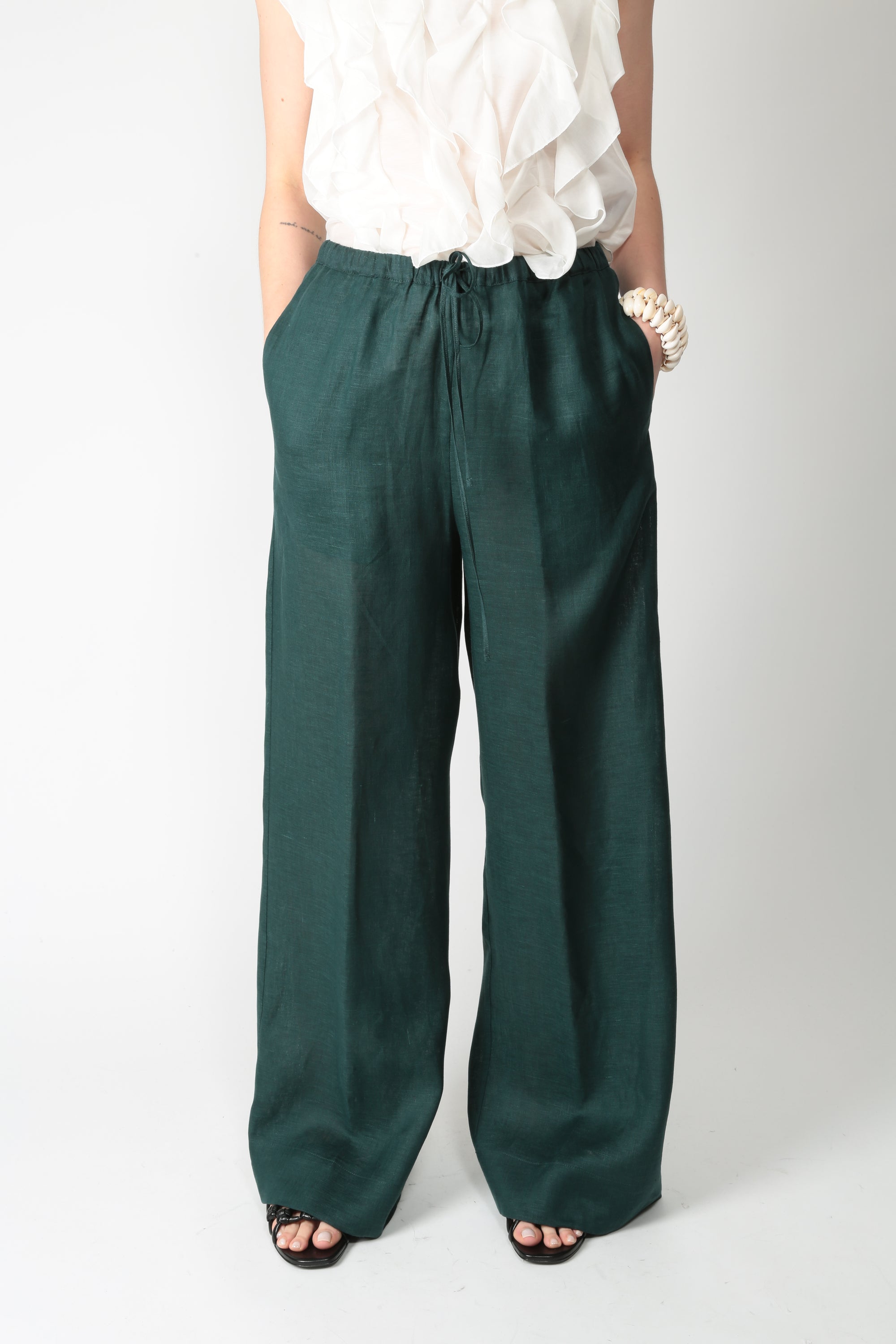 https://admin.shopify.com/store/gulieshop/products/16075259609437#:~:text=https%3A//www.gulieshop.it%20%E2%80%BA%20products%20%E2%80%BA%20l%2Dconti%2Dpantalone%2Din%2Dlino%2Da%2Dpalazzo%2Dl6sl44