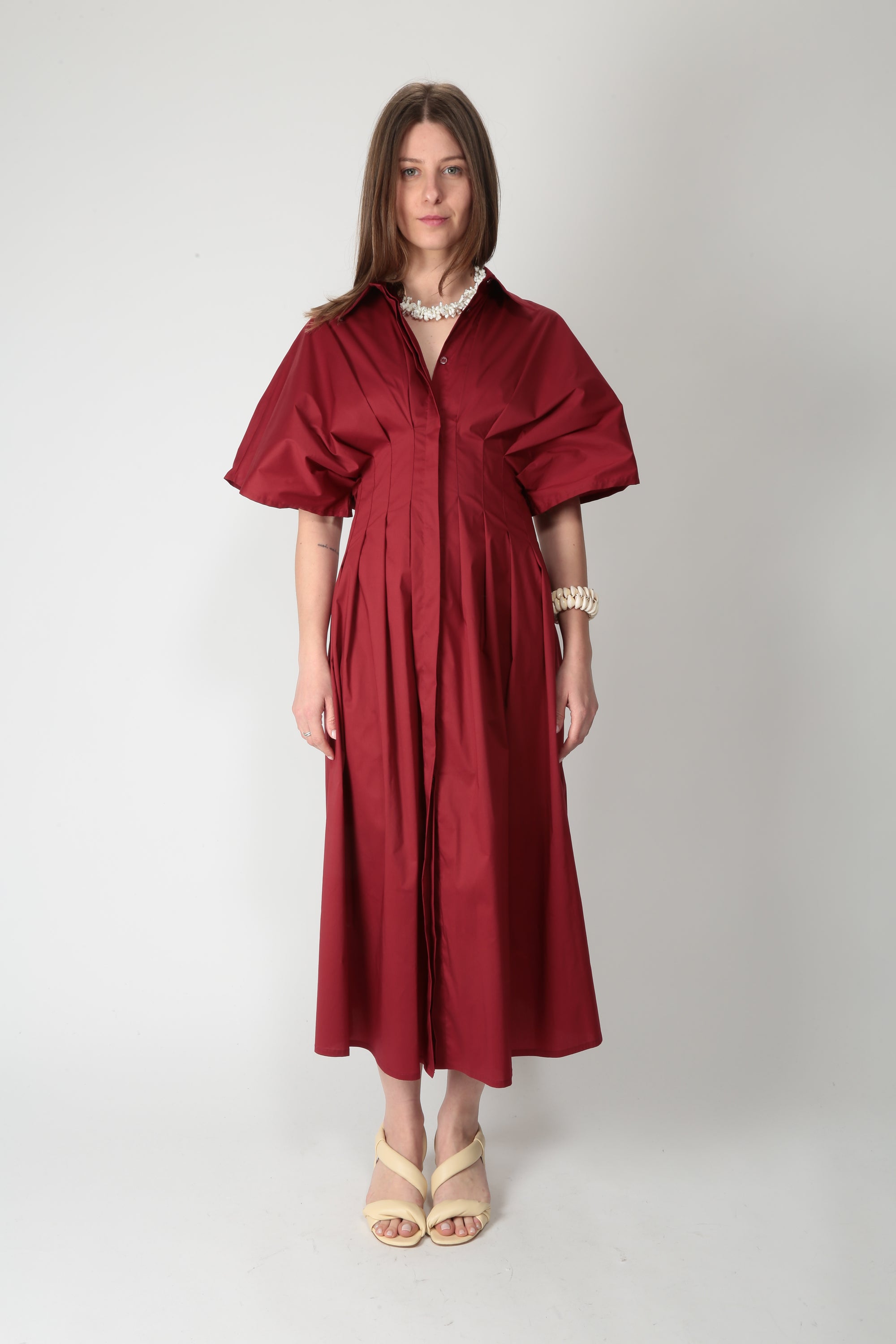 https://admin.shopify.com/store/gulieshop/products/16028296216925#:~:text=https%3A//www.gulieshop.it%20%E2%80%BA%20products%20%E2%80%BA%20l%2Dconti%2Dabito%2Dlungo%2Dtherese%2Dl6sk41