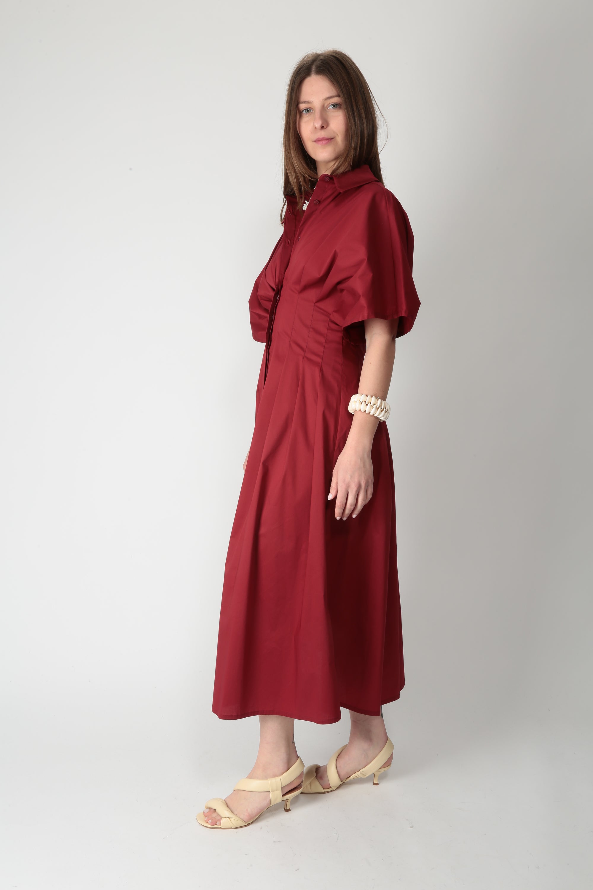 https://admin.shopify.com/store/gulieshop/products/16028296216925#:~:text=https%3A//www.gulieshop.it%20%E2%80%BA%20products%20%E2%80%BA%20l%2Dconti%2Dabito%2Dlungo%2Dtherese%2Dl6sk41