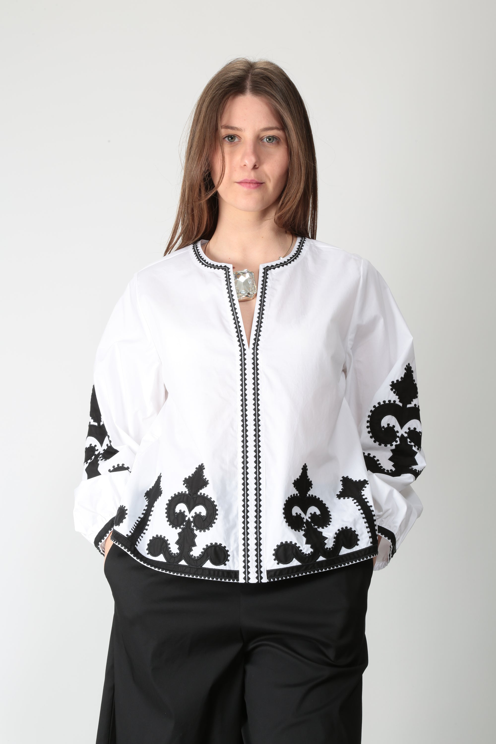 https://admin.shopify.com/store/gulieshop/products/16077380878685
