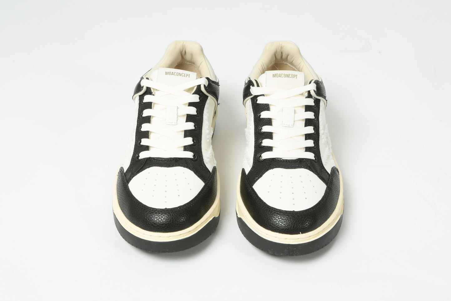 Moa Concept Sneakers Black Outsole and details squad MG440
