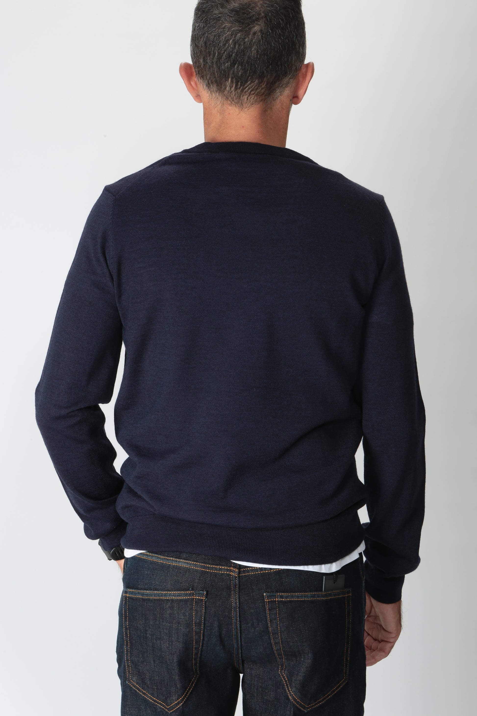 https://admin.shopify.com/store/gulieshop/products/9898542596445#:~:text=https%3A//www.gulieshop.it%20%E2%80%BA%20products%20%E2%80%BA%20lacoste%2Dmaglia%2Din%2Dmisto%2Dlana%2Dscollo%2Da%2Dv%2Dah3221%2D3
