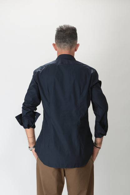 https://admin.shopify.com/store/gulieshop/products/9002512679261#:~:text=Invia-,Xacus%20Camicia%20tailor%20fit%2011232.085,-Contenuto%20multimediale%201