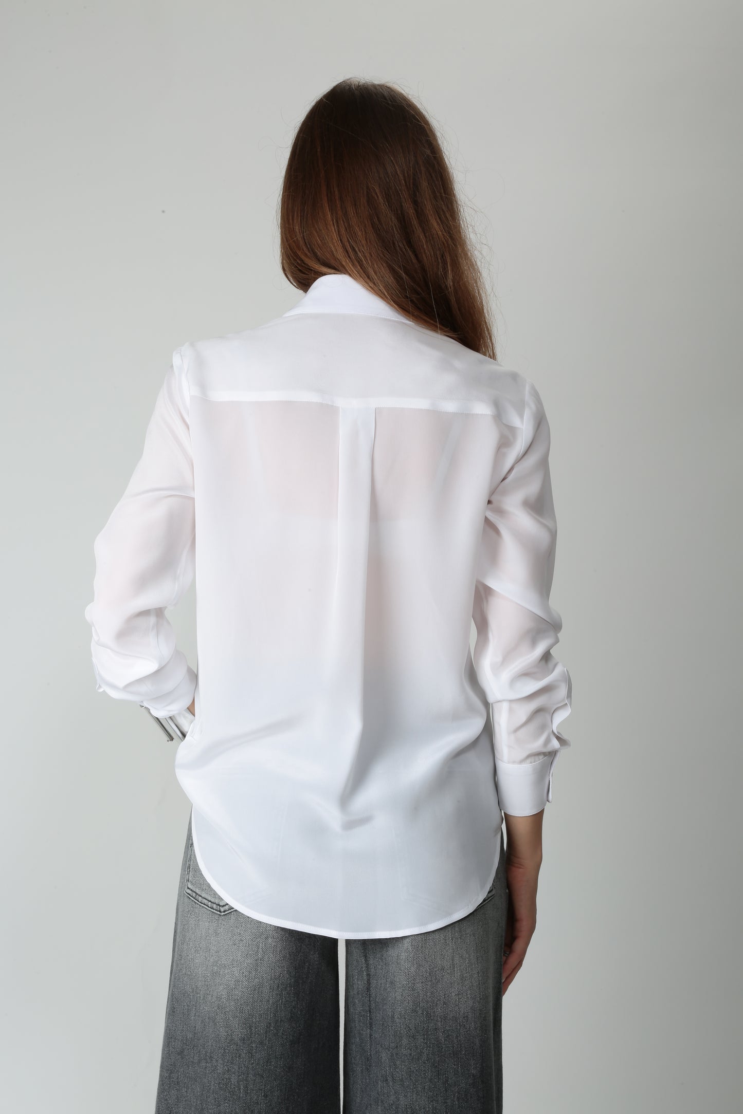 https://www.gulieshop.it › products › camicetta-snob-camicia-in-seta-con-taschini-31421-578