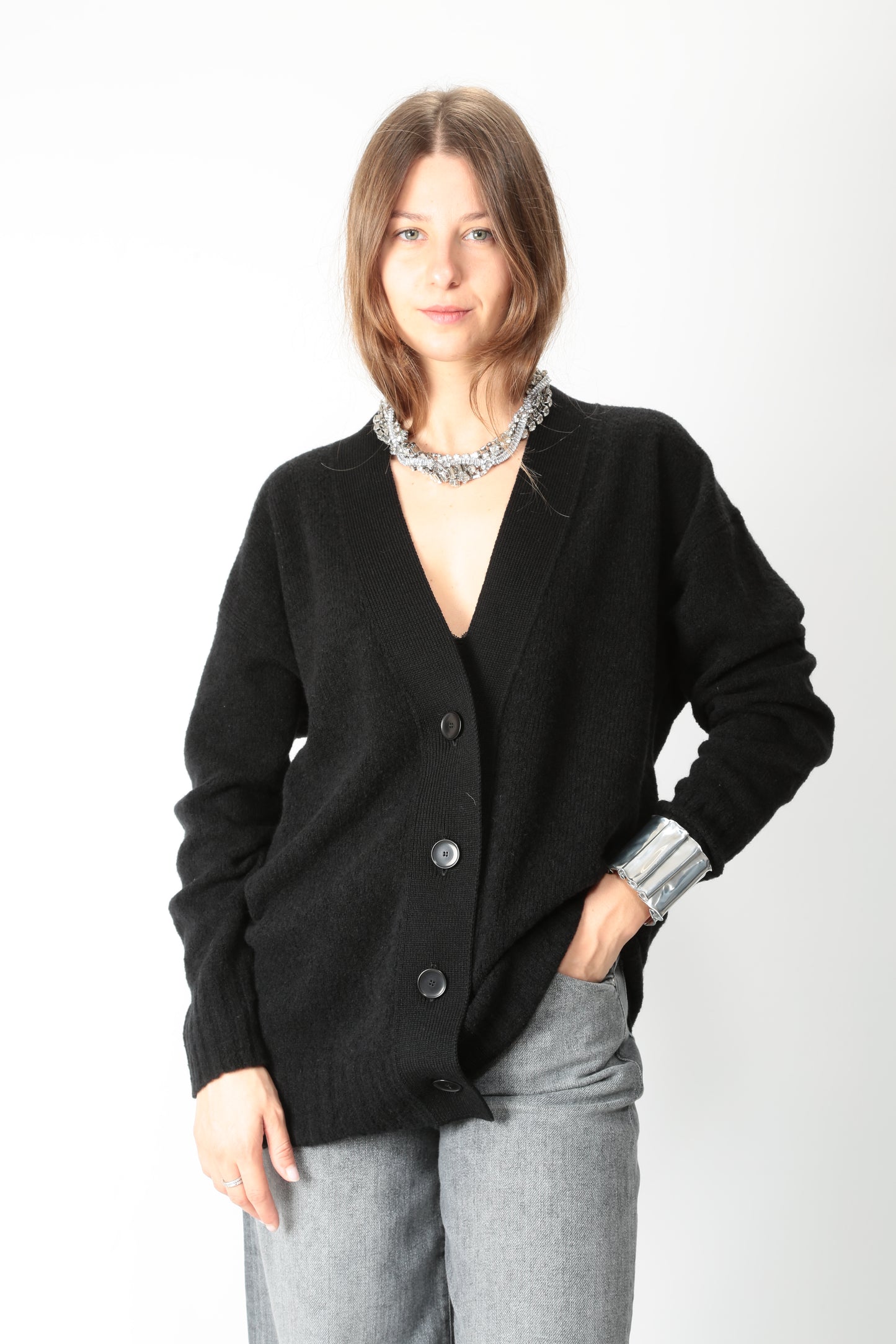 https://admin.shopify.com/store/gulieshop/products/15621943099741#:~:text=https%3A//www.gulieshop.it%20%E2%80%BA%20products%20%E2%80%BA%20alpha%2Dstudio%2Dcardigan%2Din%2Dmisto%2Dlana%2Dad%2D4523e