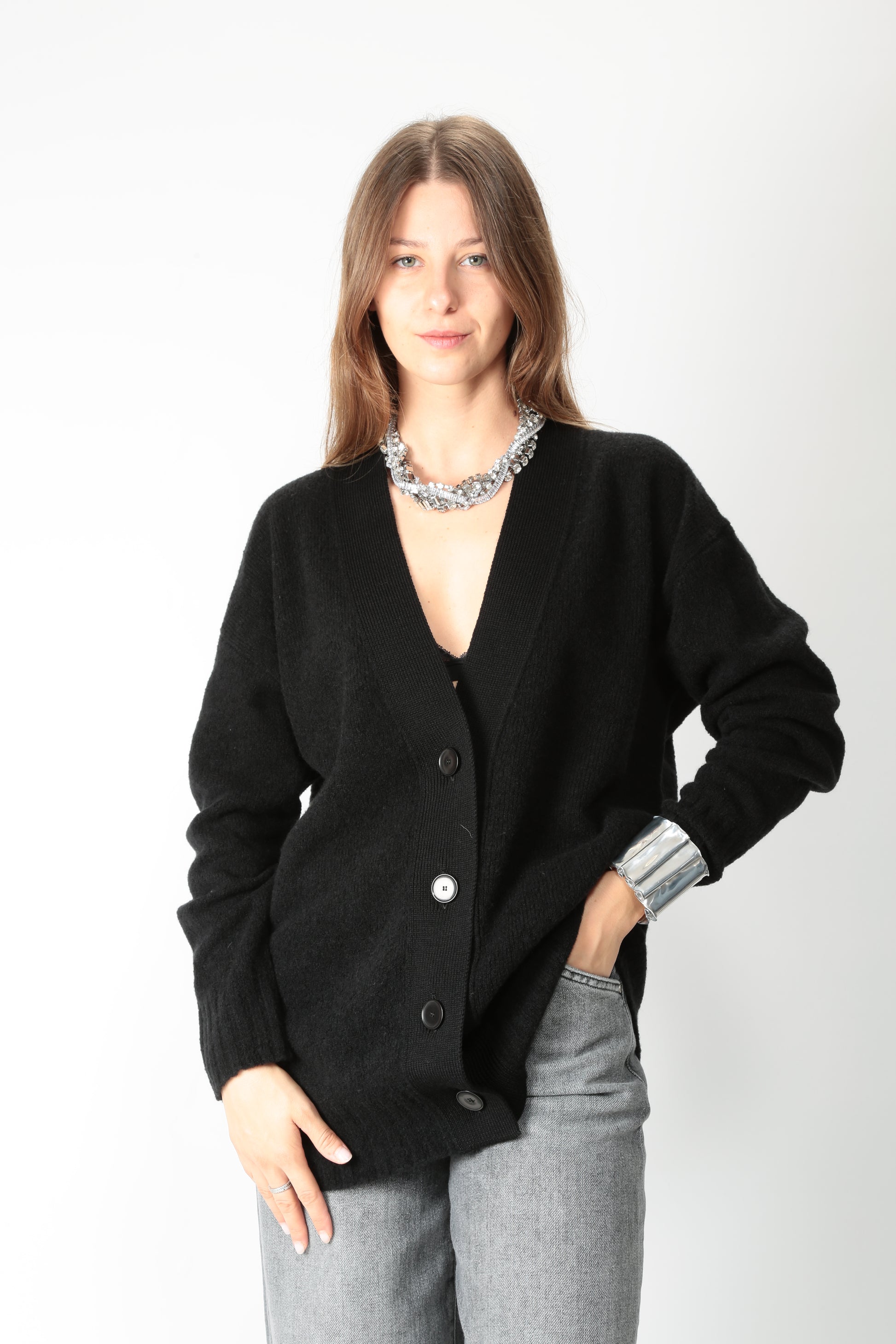 https://admin.shopify.com/store/gulieshop/products/15621943099741#:~:text=https%3A//www.gulieshop.it%20%E2%80%BA%20products%20%E2%80%BA%20alpha%2Dstudio%2Dcardigan%2Din%2Dmisto%2Dlana%2Dad%2D4523e