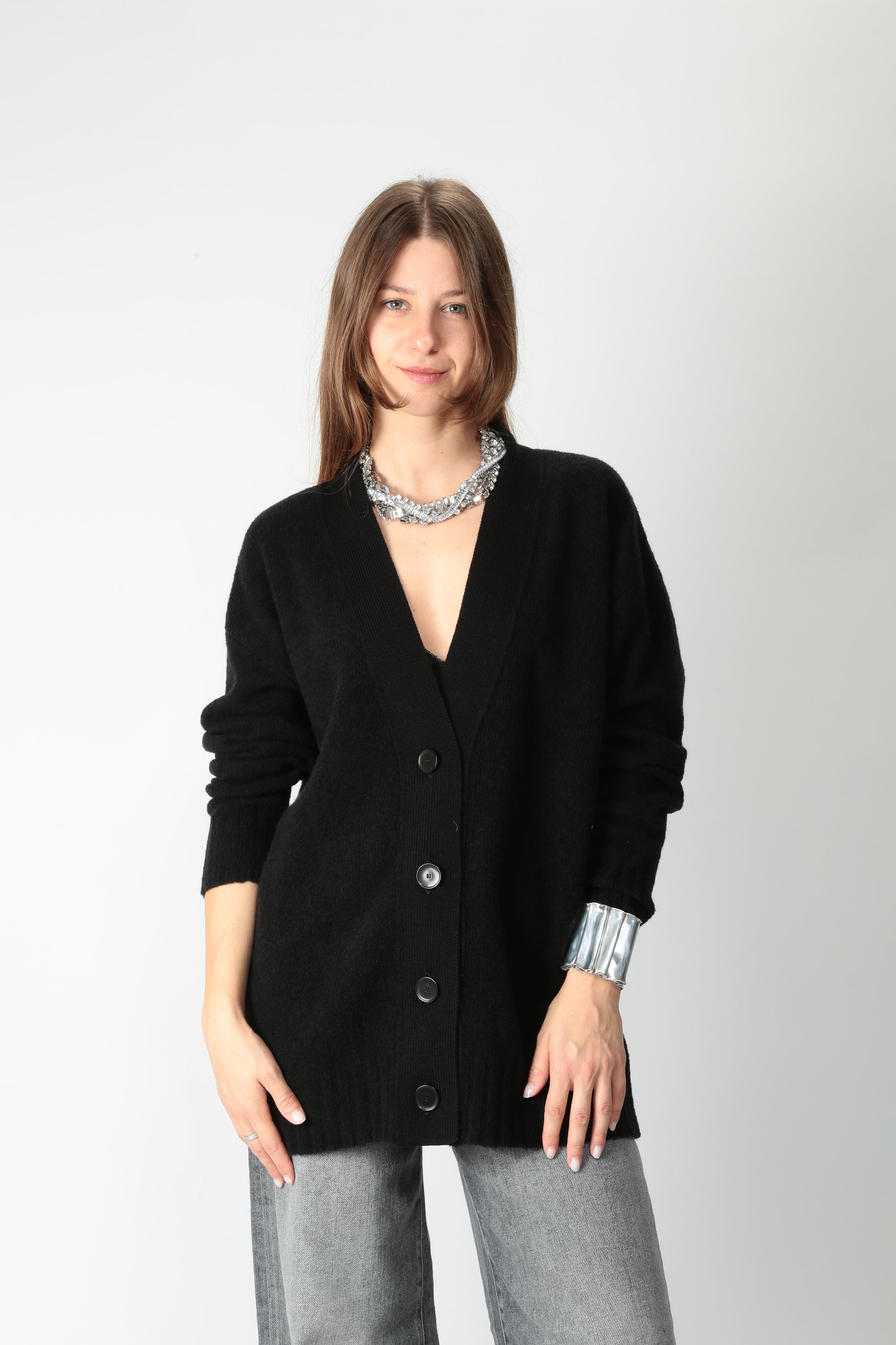 https://admin.shopify.com/store/gulieshop/products/15621943099741#:~:text=https%3A//www.gulieshop.it%20%E2%80%BA%20products%20%E2%80%BA%20alpha%2Dstudio%2Dcardigan%2Din%2Dmisto%2Dlana%2Dad%2D4523e