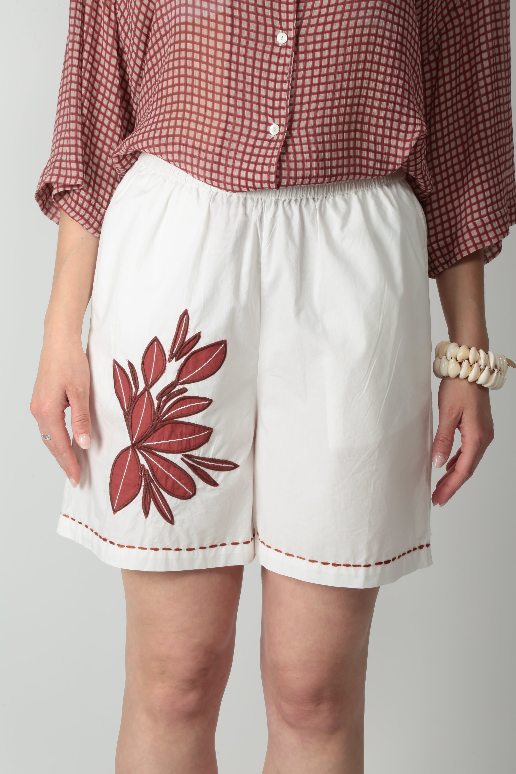 https://admin.shopify.com/store/gulieshop/products/16176818323805#:~:text=https%3A//www.gulieshop.it%20%E2%80%BA%20products%20%E2%80%BA%20diega%2Dshort%2Din%2Dcotone%2Dshado%2D11403