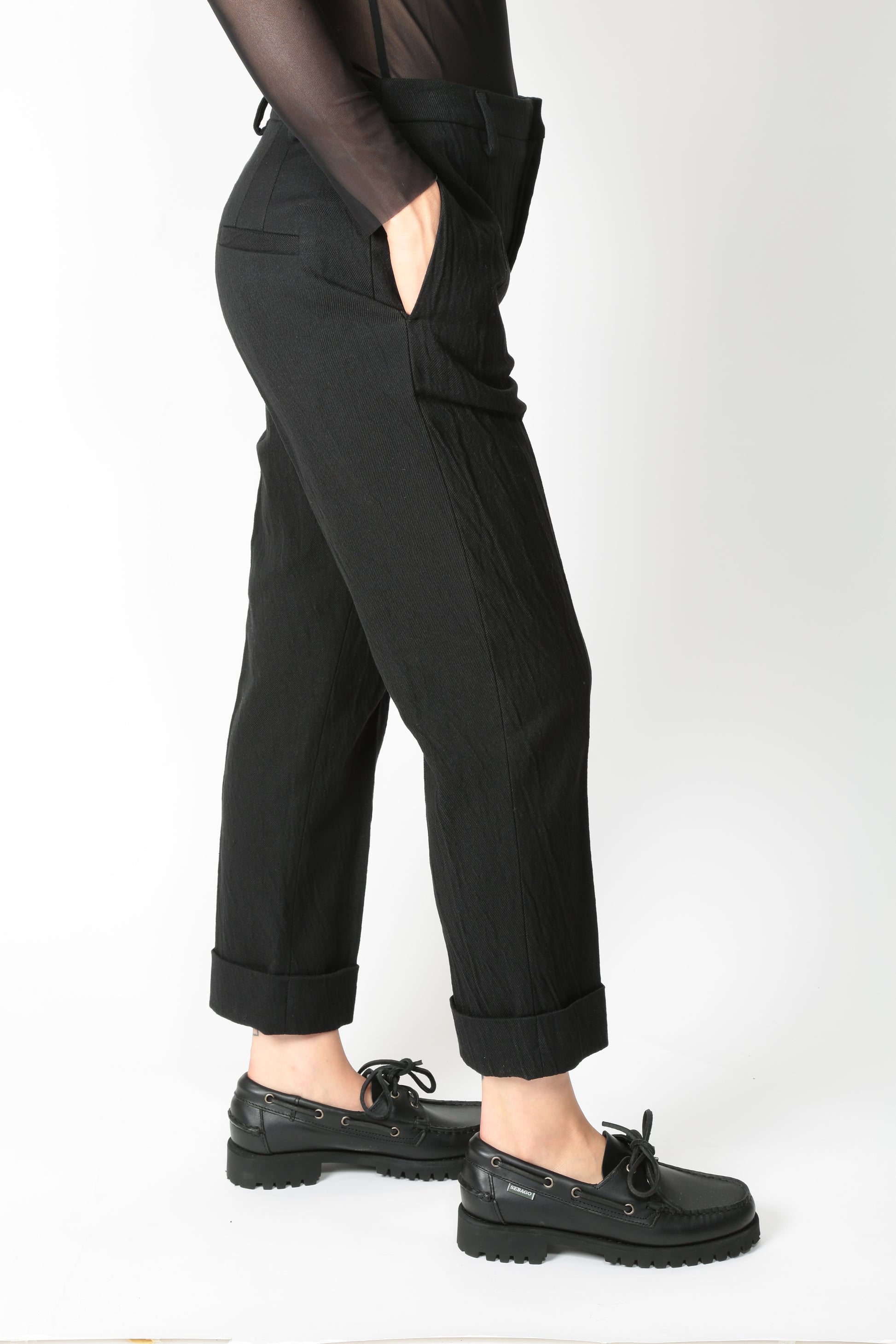 https://admin.shopify.com/store/gulieshop/products/15621934252381#:~:text=https%3A//www.gulieshop.it%20%E2%80%BA%20products%20%E2%80%BA%20tela%2Dpantalone%2Din%2Dtwill%2Dandrew