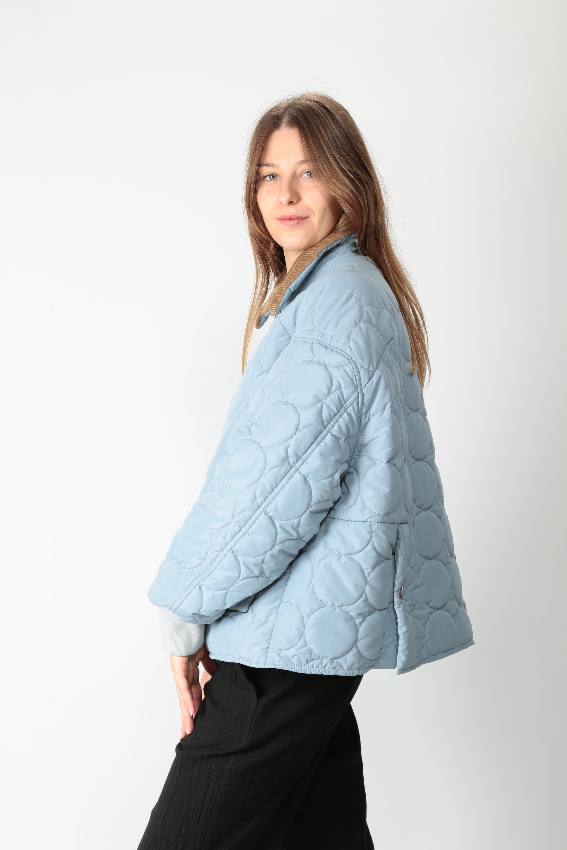 https://admin.shopify.com/store/gulieshop/products/15621934285149#:~:text=https%3A//www.gulieshop.it%20%E2%80%BA%20products%20%E2%80%BA%20tela%2Dbomber%2Dtrapuntato%2Dbubble