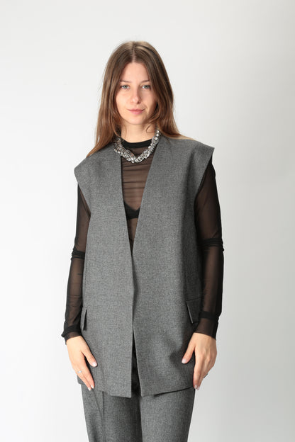 https://admin.shopify.com/store/gulieshop/products/15621933990237#:~:text=https%3A//www.gulieshop.it%20%E2%80%BA%20products%20%E2%80%BA%201978%2Dgilet%2Doversize%2Dgrisaglia