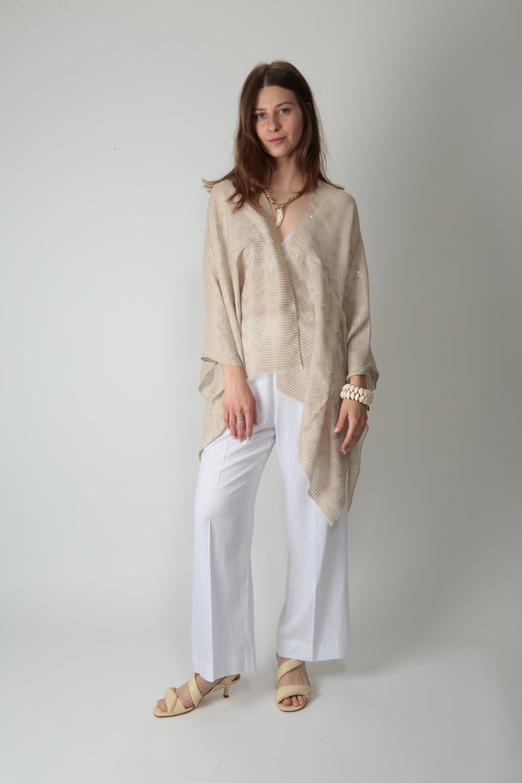 https://admin.shopify.com/store/gulieshop/products/16075311219037#:~:text=https%3A//www.gulieshop.it%20%E2%80%BA%20products%20%E2%80%BA%20missoni%2Dmantella%2Dmisto%2Dviscosa%2Dma80vmda601%2D1