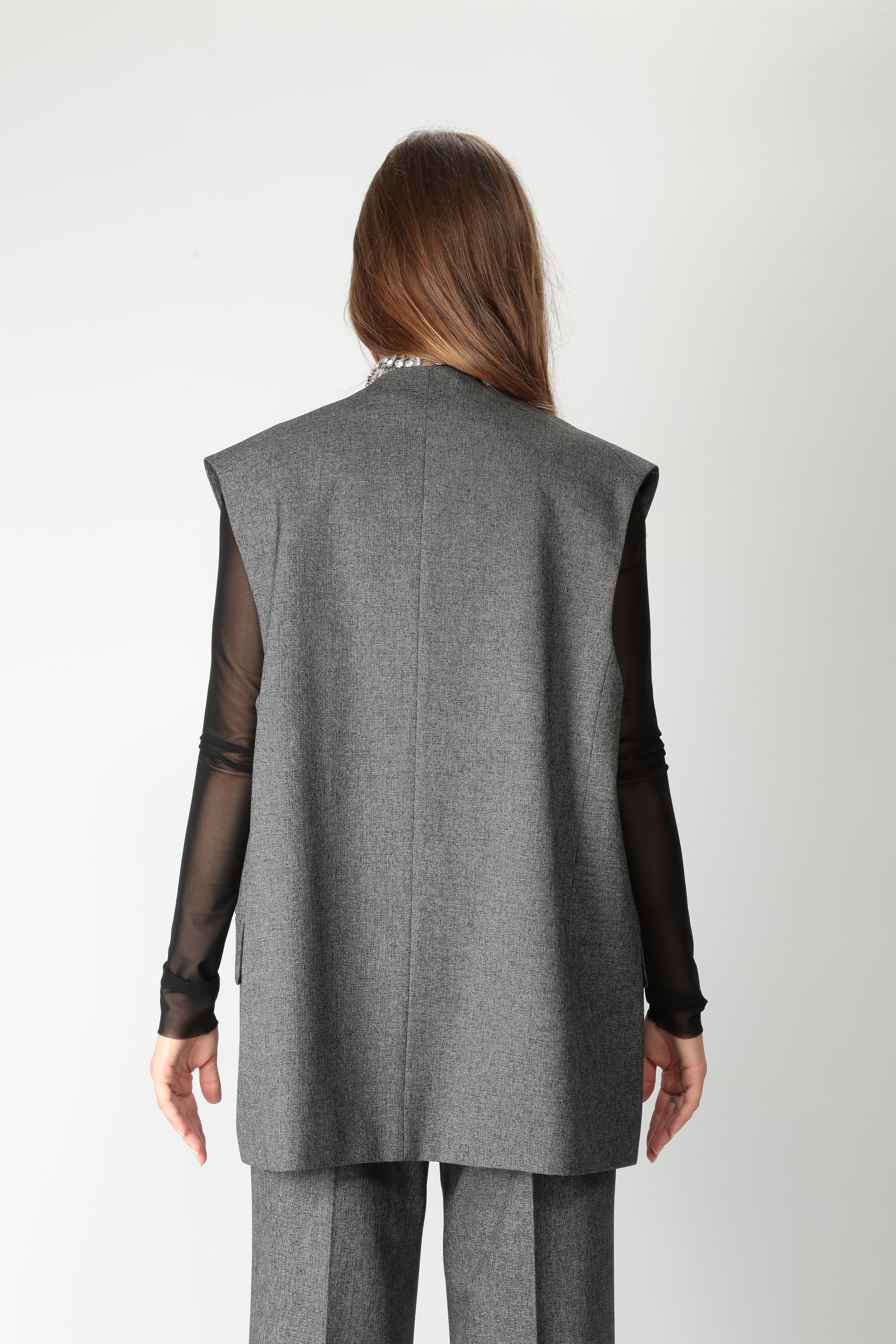 https://admin.shopify.com/store/gulieshop/products/15621933990237#:~:text=https%3A//www.gulieshop.it%20%E2%80%BA%20products%20%E2%80%BA%201978%2Dgilet%2Doversize%2Dgrisaglia
