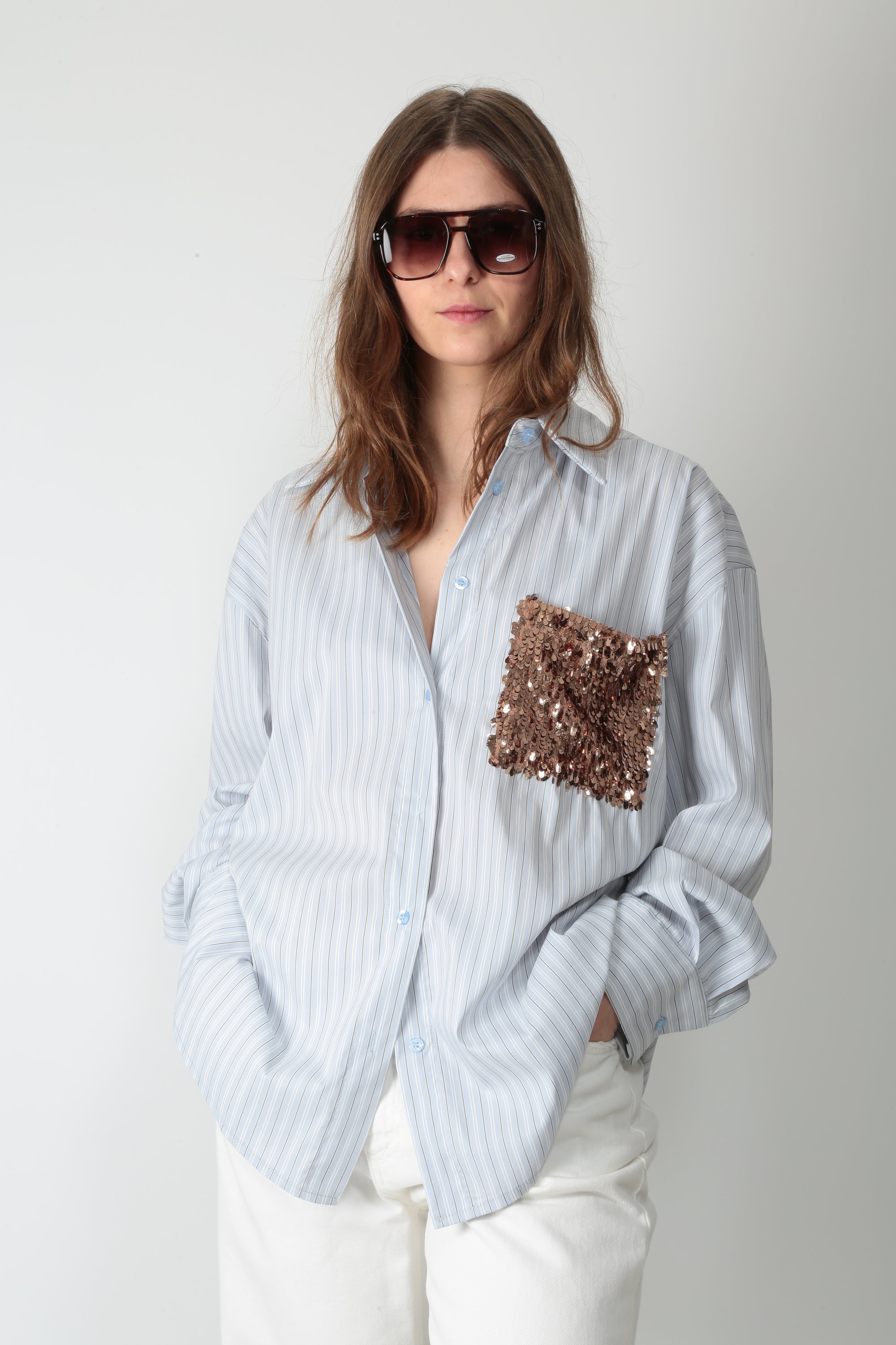 https://admin.shopify.com/store/gulieshop/products/16121606766941#:~:text=https%3A//www.gulieshop.it%20%E2%80%BA%20products%20%E2%80%BA%20tensione%2Din%2Dcamicia%2Da%2Drighe%2Dcon%2Dtasca%2Dpe260179