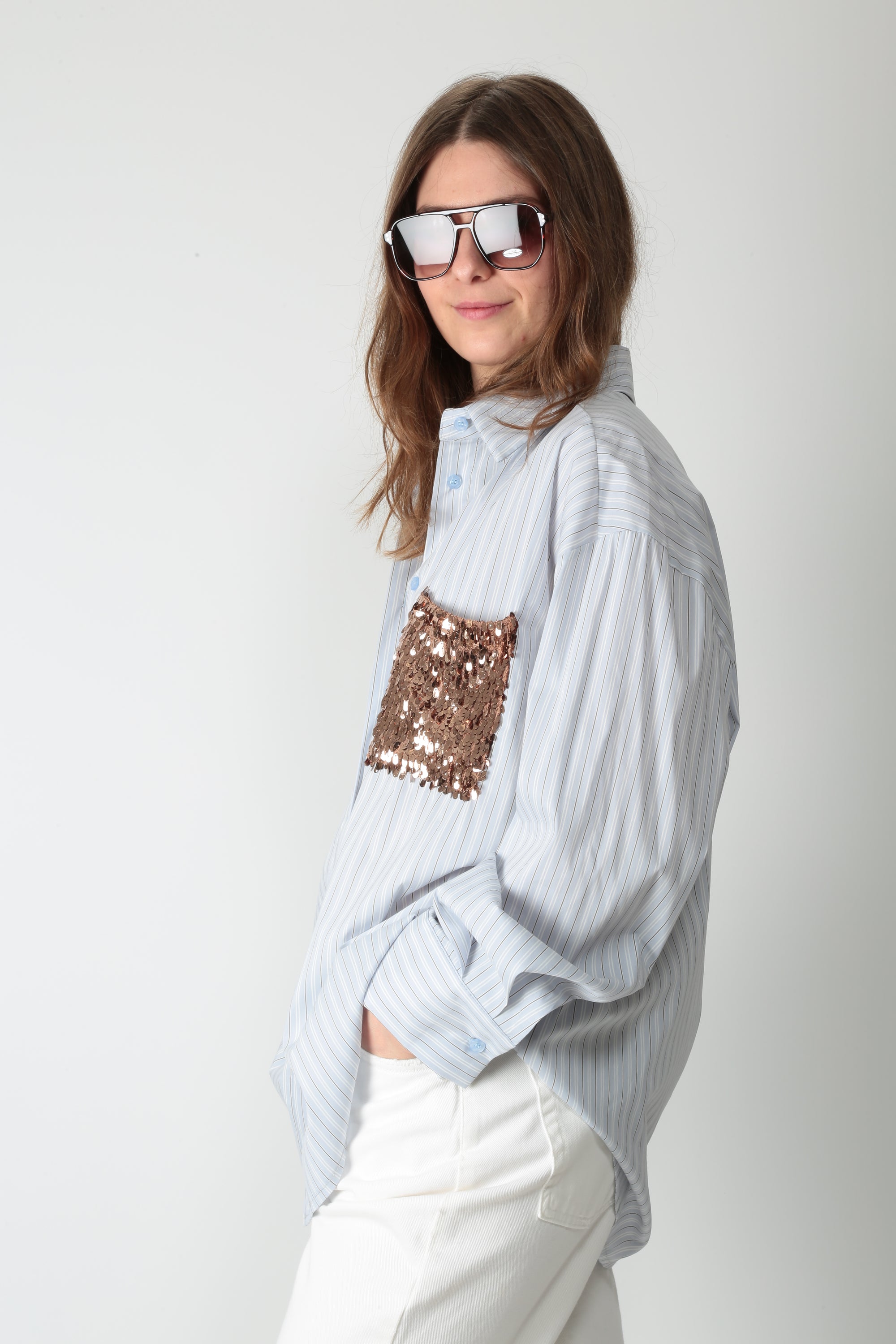 https://admin.shopify.com/store/gulieshop/products/16121606766941#:~:text=https%3A//www.gulieshop.it%20%E2%80%BA%20products%20%E2%80%BA%20tensione%2Din%2Dcamicia%2Da%2Drighe%2Dcon%2Dtasca%2Dpe260179