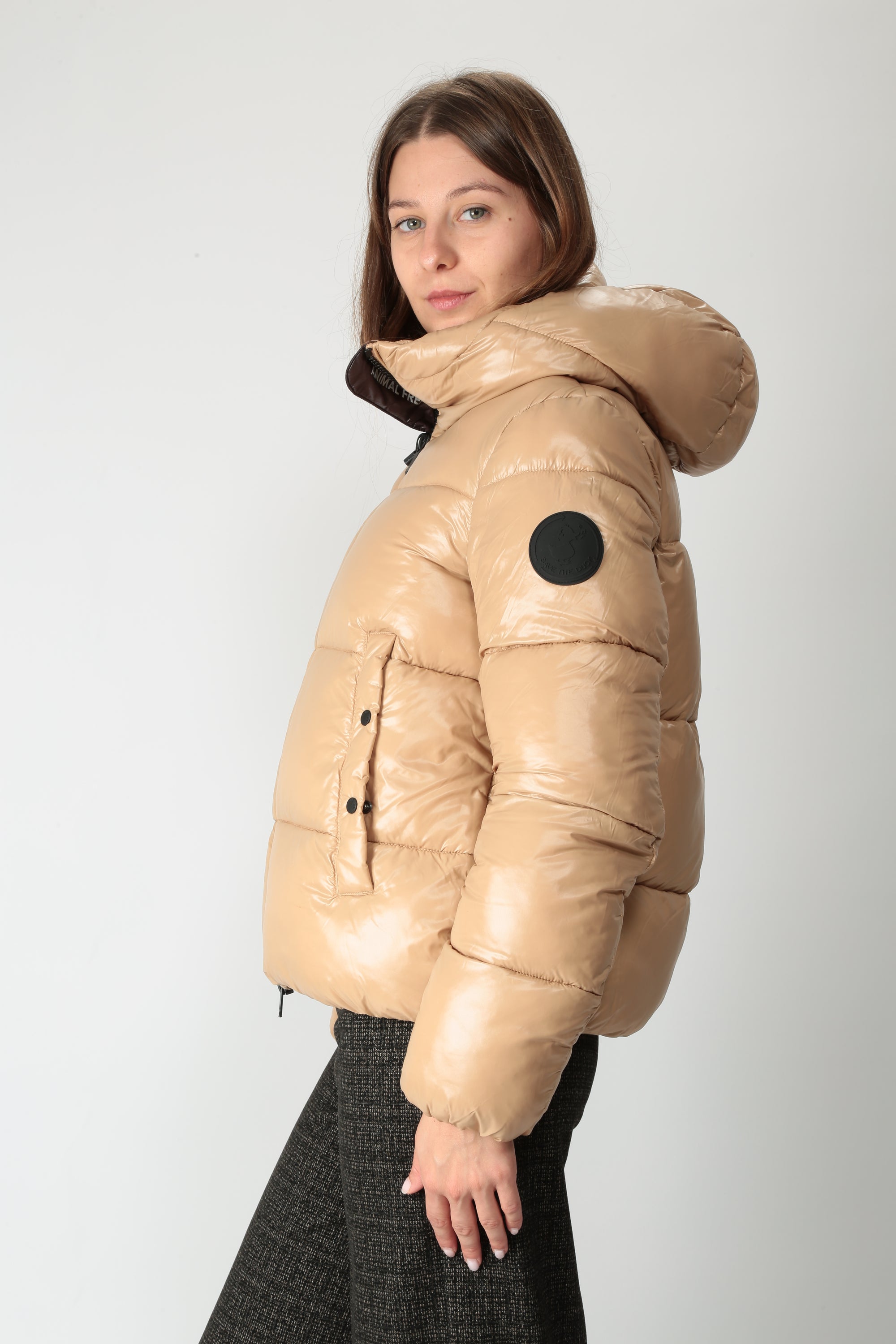 https://admin.shopify.com/store/gulieshop/products/15609271320925#:~:text=https%3A//www.gulieshop.it%20%E2%80%BA%20products%20%E2%80%BA%20save%2Dthe%2Dduck%2Dpiumino%2Dcorto%2Dbiddy%2Dlove21%2Dd31898w%2D1