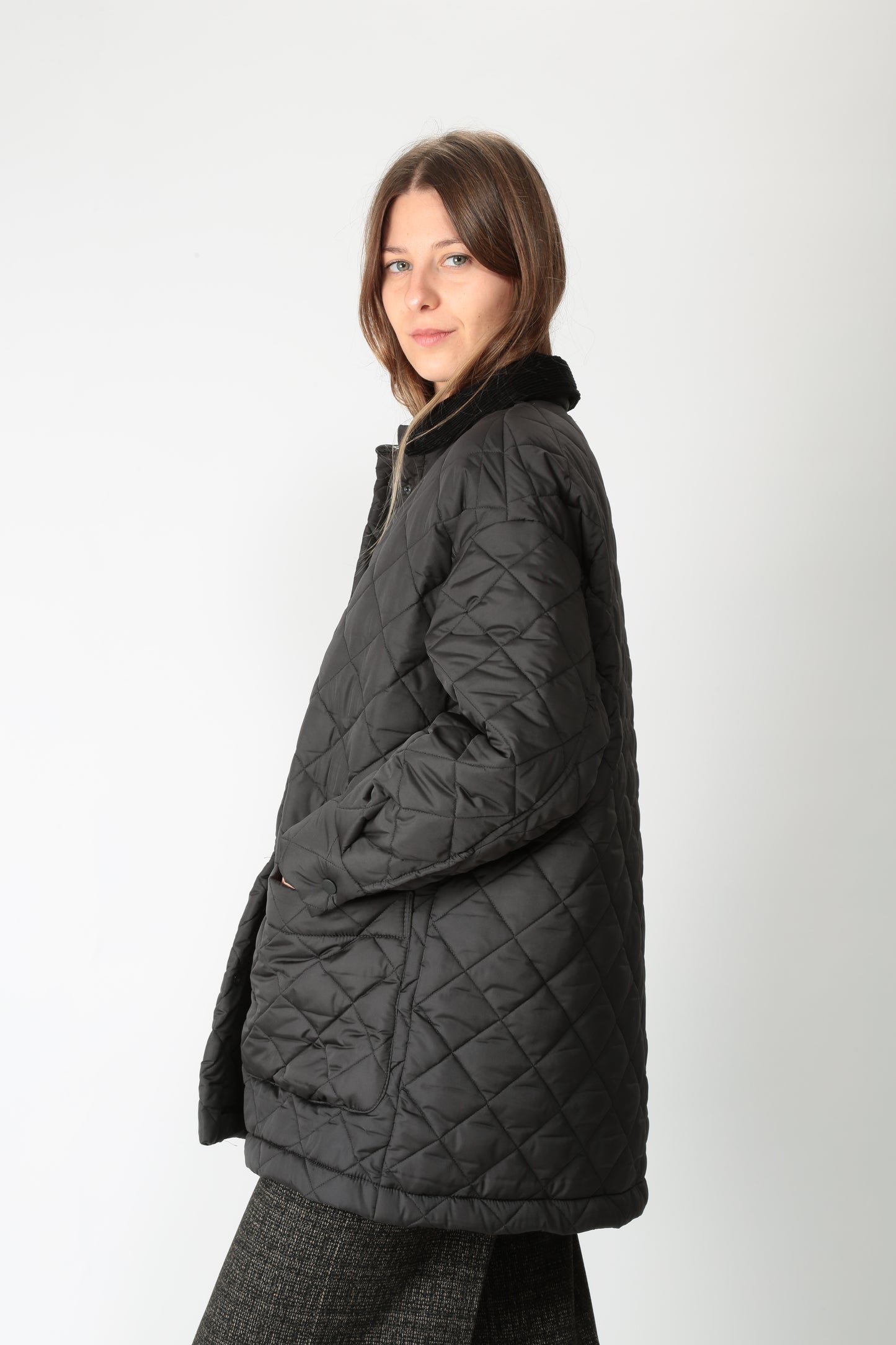 https://admin.shopify.com/store/gulieshop/products/15621943361885#:~:text=https%3A//www.gulieshop.it%20%E2%80%BA%20products%20%E2%80%BA%201978%2Dgiacca%2Dtrapuntata%2Doversize%2Dcamden