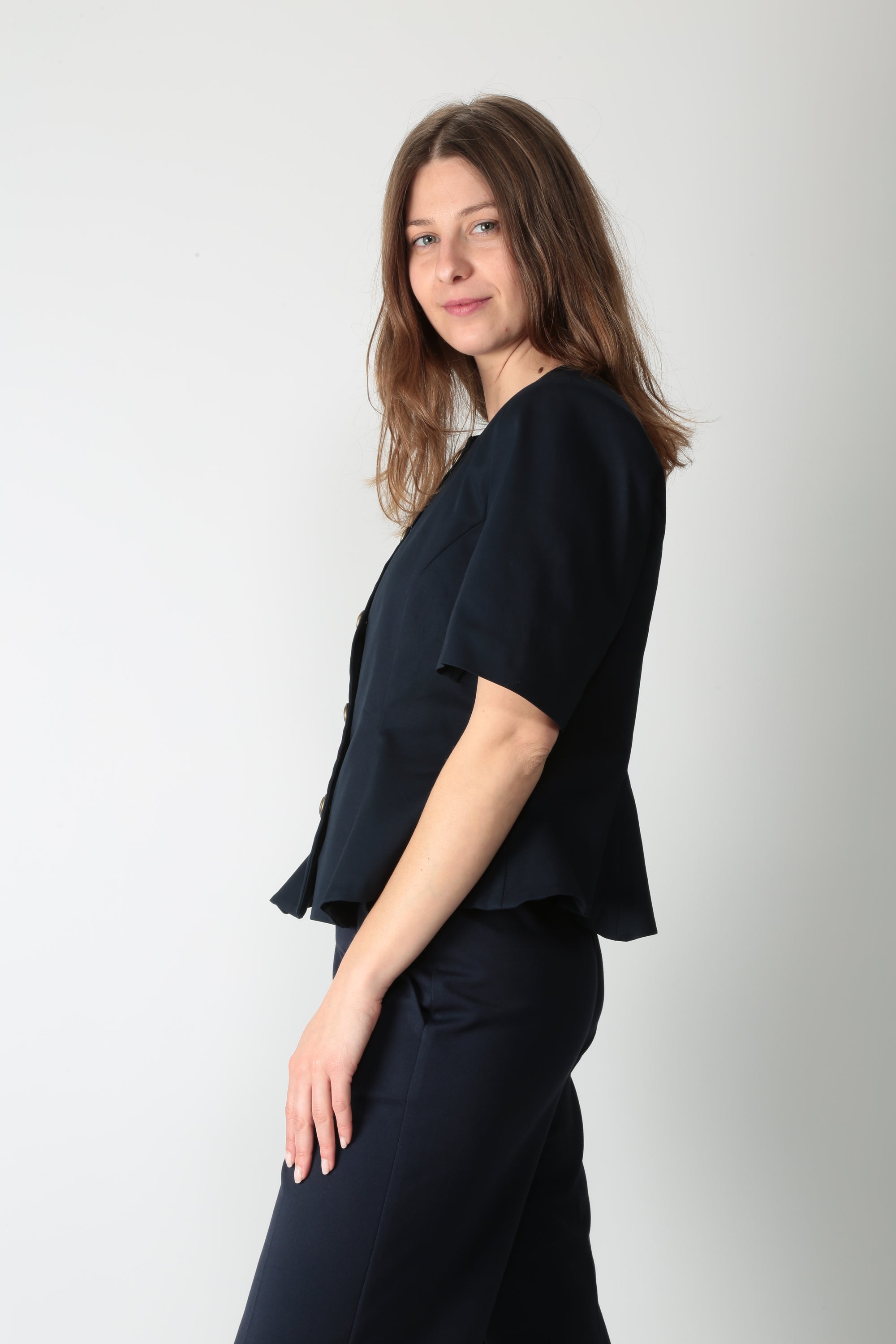 https://admin.shopify.com/store/gulieshop/products/16121552077149#:~:text=https%3A//www.gulieshop.it%20%E2%80%BA%20products%20%E2%80%BA%20tensione%2Din%2Dgiacca%2Dcropped%2D26b4783%2D1