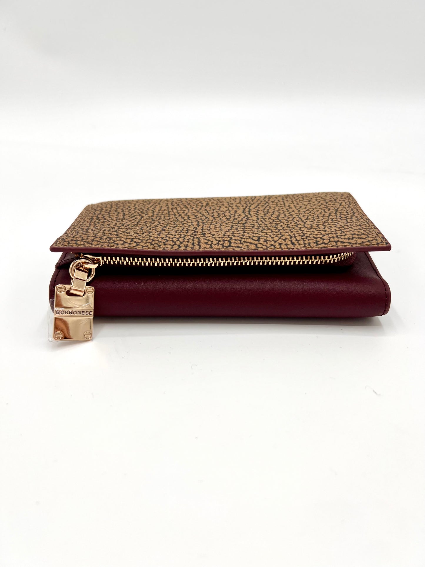 https://admin.shopify.com/store/gulieshop/products/15615140888925#:~:text=https%3A//www.gulieshop.it%20%E2%80%BA%20products%20%E2%80%BA%20borbonese%2Dportafoglio%2Dmedio%2Dcon%2Dpatta%2D91020036221