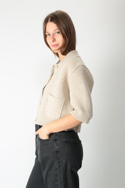 https://admin.shopify.com/store/gulieshop/products/15633572168029#:~:text=https%3A//www.gulieshop.it%20%E2%80%BA%20products%20%E2%80%BA%20jei%2Do%2Dcardigan%2Dcropped%2D4526