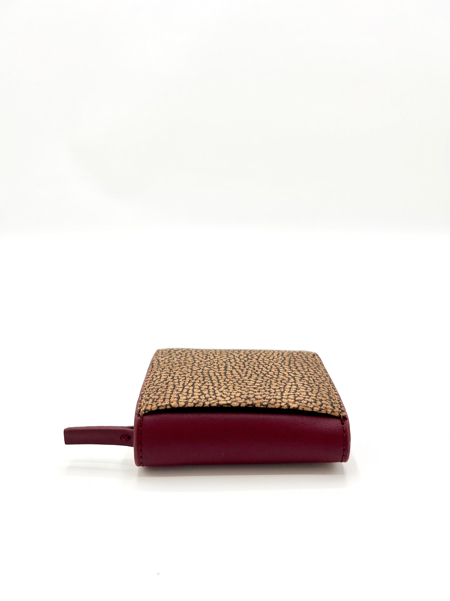 https://admin.shopify.com/store/gulieshop/products/15615157862749#:~:text=https%3A//www.gulieshop.it%20%E2%80%BA%20products%20%E2%80%BA%20borbonese%2Dportafoglio%2Dmini%2Din%2Dtela%2Dop%2D91020035220