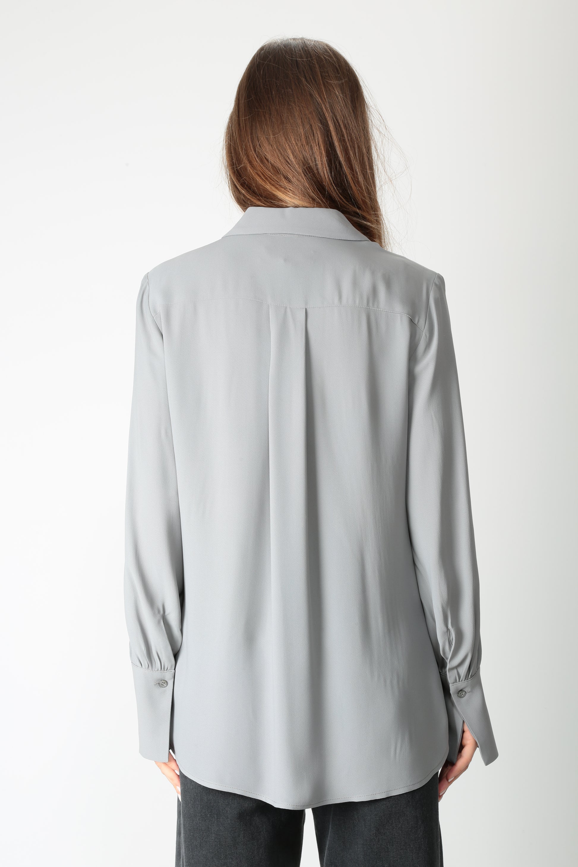 https://admin.shopify.com/store/gulieshop/products/15645192421725#:~:text=https%3A//www.gulieshop.it%20%E2%80%BA%20products%20%E2%80%BA%20beatrice%2Dcamicia%2Dcon%2Dricamo%2Din%2Dstrass%2D25fa43321105