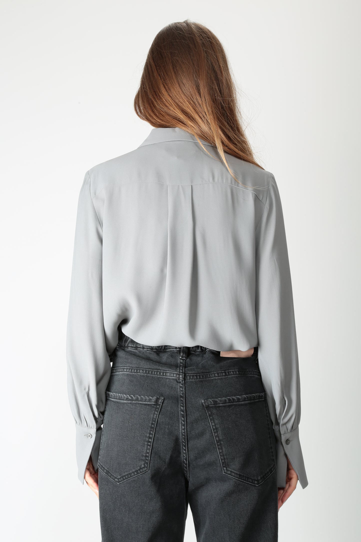 https://admin.shopify.com/store/gulieshop/products/15645192421725#:~:text=https%3A//www.gulieshop.it%20%E2%80%BA%20products%20%E2%80%BA%20beatrice%2Dcamicia%2Dcon%2Dricamo%2Din%2Dstrass%2D25fa43321105