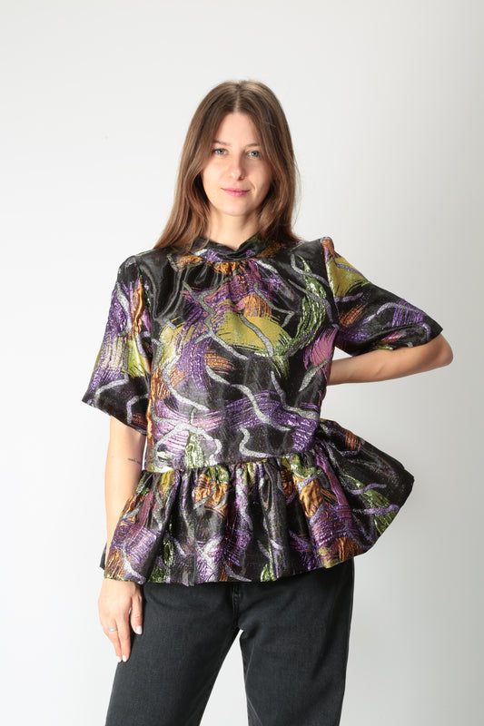 https://admin.shopify.com/store/gulieshop/products/15645192683869#:~:text=https%3A//www.gulieshop.it%20%E2%80%BA%20products%20%E2%80%BA%20beatrice%2Dblusa%2Din%2Dtessuto%2Dlurex%2D25fa434057305
