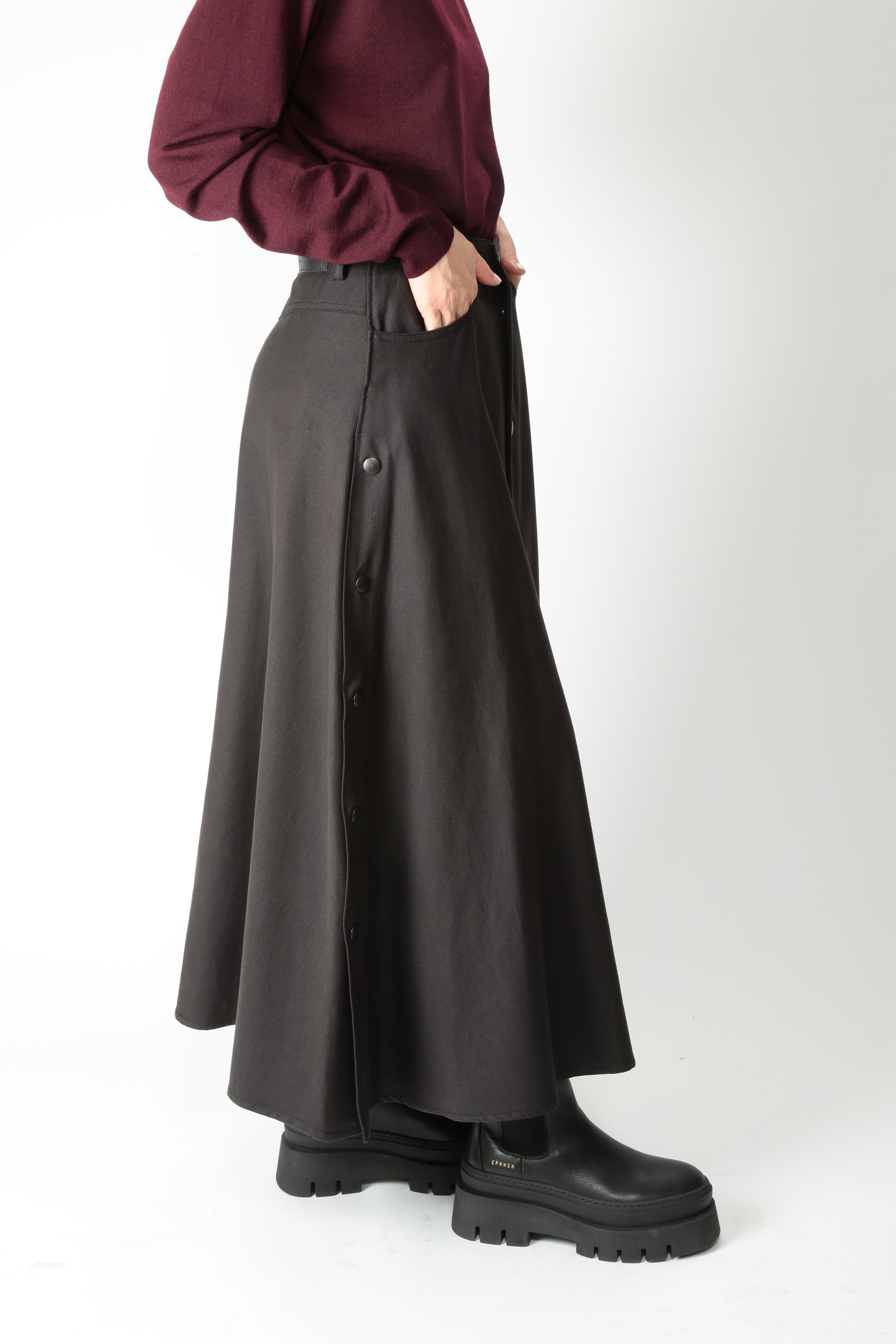 https://admin.shopify.com/store/gulieshop/products/15647677776221#:~:text=https%3A//www.gulieshop.it%20%E2%80%BA%20products%20%E2%80%BA%20department%2D5%2Dgonna%2Dlunga%2Dezra%2Ddg04751m2ts0188