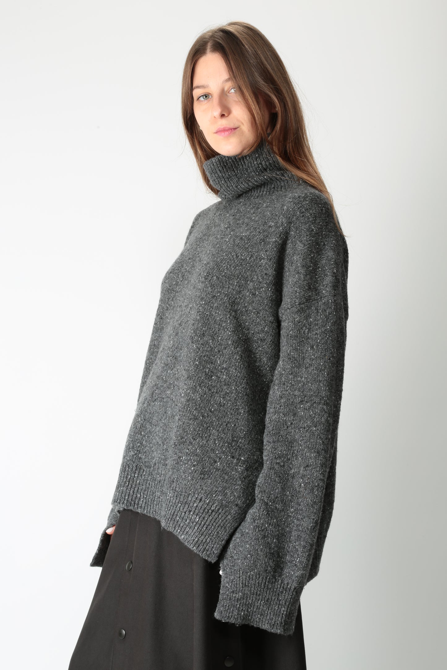 https://admin.shopify.com/store/gulieshop/products/15647677940061#:~:text=https%3A//www.gulieshop.it%20%E2%80%BA%20products%20%E2%80%BA%20department%2D5%2Dmaglia%2Ddolcevita%2Din%2Dmisto%2Dlana%2Dpeggy%2Ddm089051m2mf0071