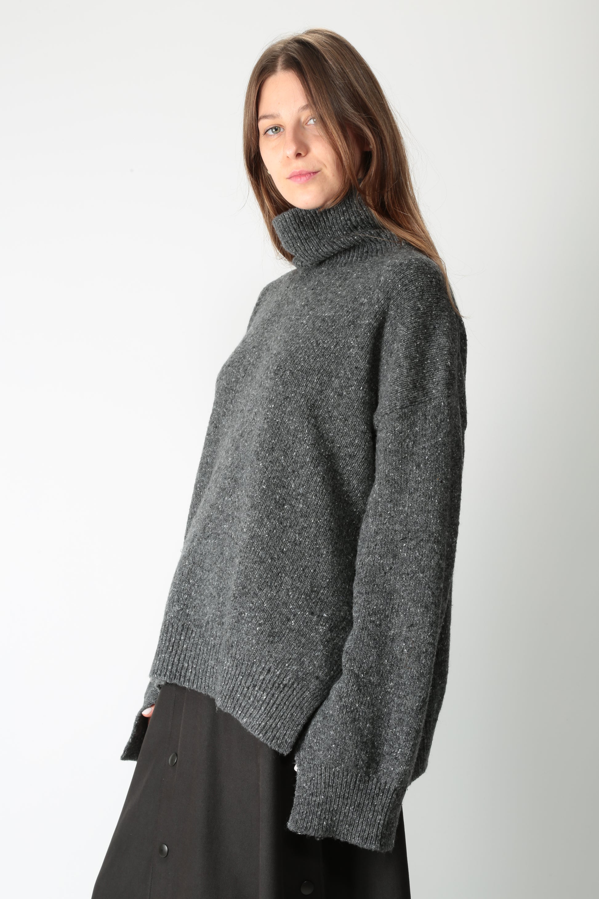 https://admin.shopify.com/store/gulieshop/products/15647677940061#:~:text=https%3A//www.gulieshop.it%20%E2%80%BA%20products%20%E2%80%BA%20department%2D5%2Dmaglia%2Ddolcevita%2Din%2Dmisto%2Dlana%2Dpeggy%2Ddm089051m2mf0071