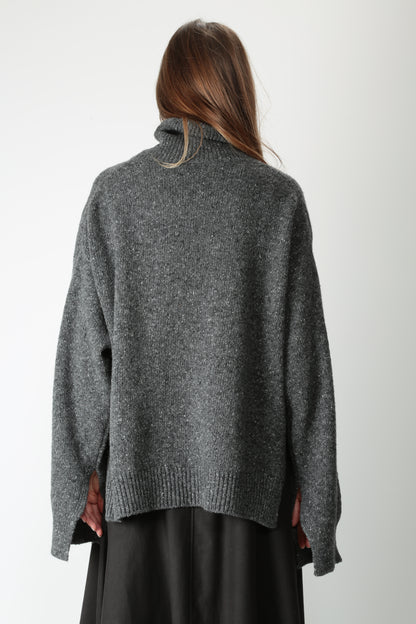 https://admin.shopify.com/store/gulieshop/products/15647677940061#:~:text=https%3A//www.gulieshop.it%20%E2%80%BA%20products%20%E2%80%BA%20department%2D5%2Dmaglia%2Ddolcevita%2Din%2Dmisto%2Dlana%2Dpeggy%2Ddm089051m2mf0071