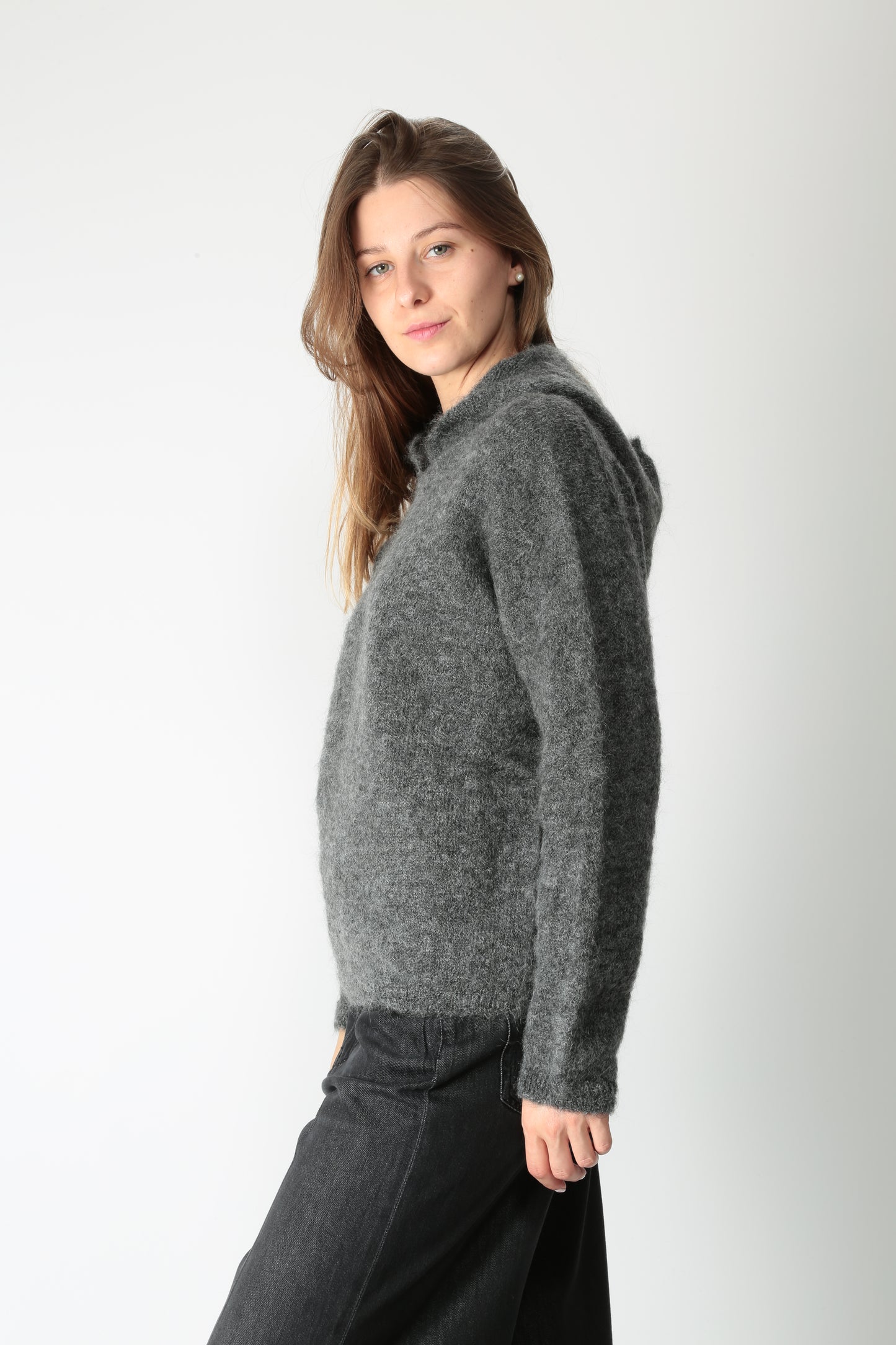 https://admin.shopify.com/store/gulieshop/products/15633562861917#:~:text=https%3A//www.gulieshop.it%20%E2%80%BA%20products%20%E2%80%BA%20s%2Dmaxmaramaglia%2Dtaglio%2Dfelpa%2Din%2Dmisto%2Dmohair%2Dattuale%2D1