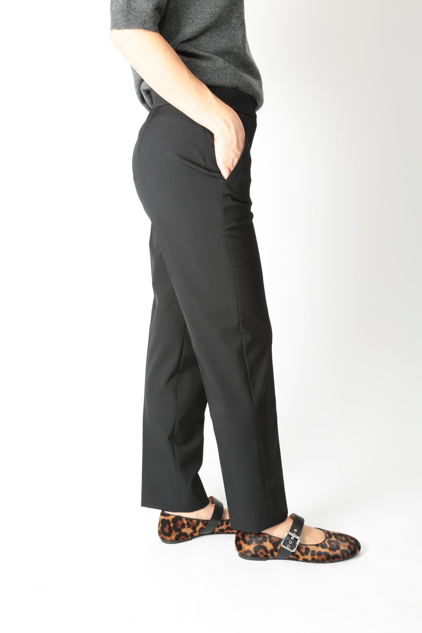 https://admin.shopify.com/store/gulieshop/products/15633562763613#:~:text=https%3A//www.gulieshop.it%20%E2%80%BA%20products%20%E2%80%BA%20s%2Dmaxmara%2Dpantalone%2Din%2Dlana%2Dstretch%2Dmalika