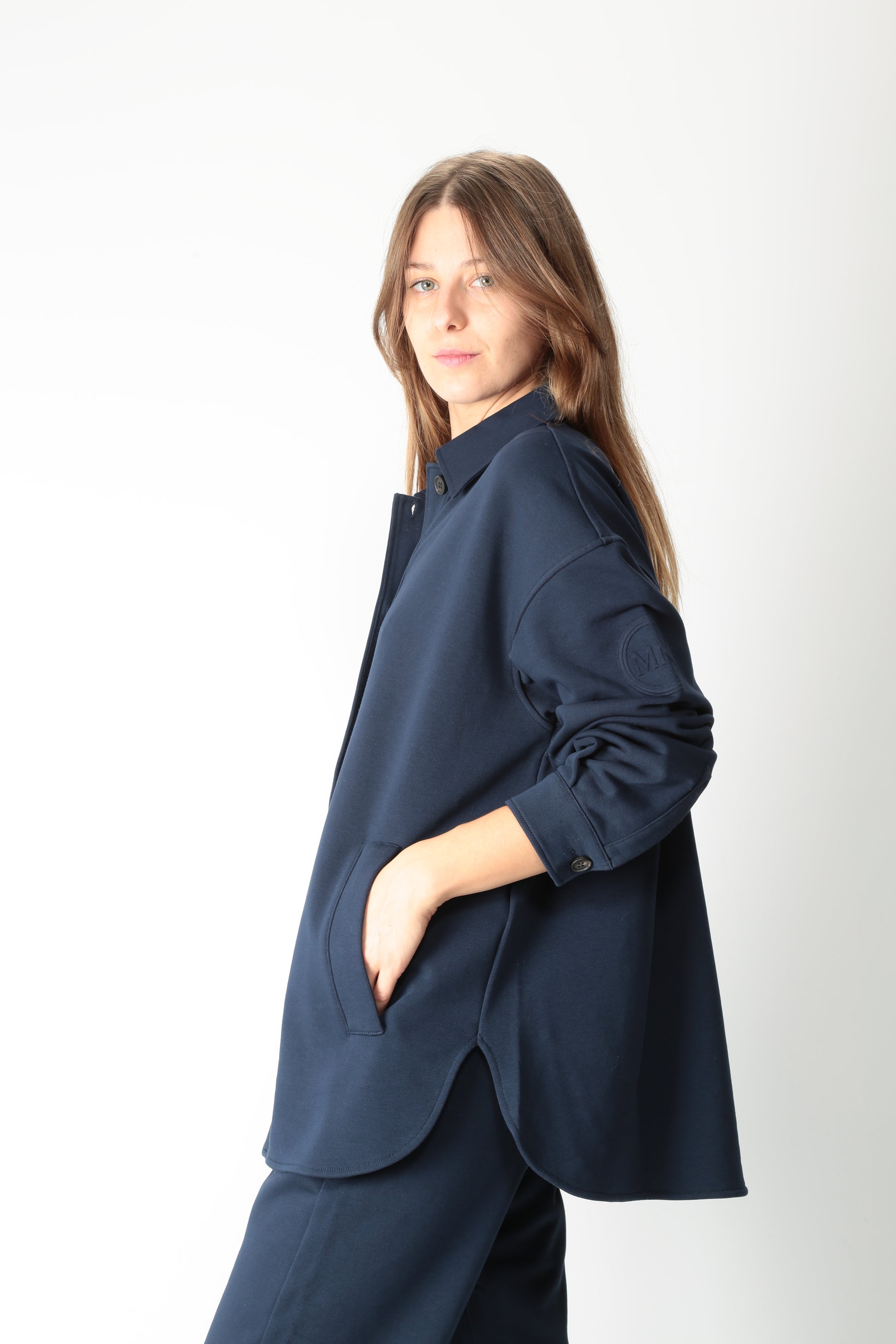 https://admin.shopify.com/store/gulieshop/products/15633562698077#:~:text=https%3A//www.gulieshop.it%20%E2%80%BA%20products%20%E2%80%BA%20maxmara%2Dmm%2Dovershirt%2Din%2Dfelpa%2Dcomma%2D2