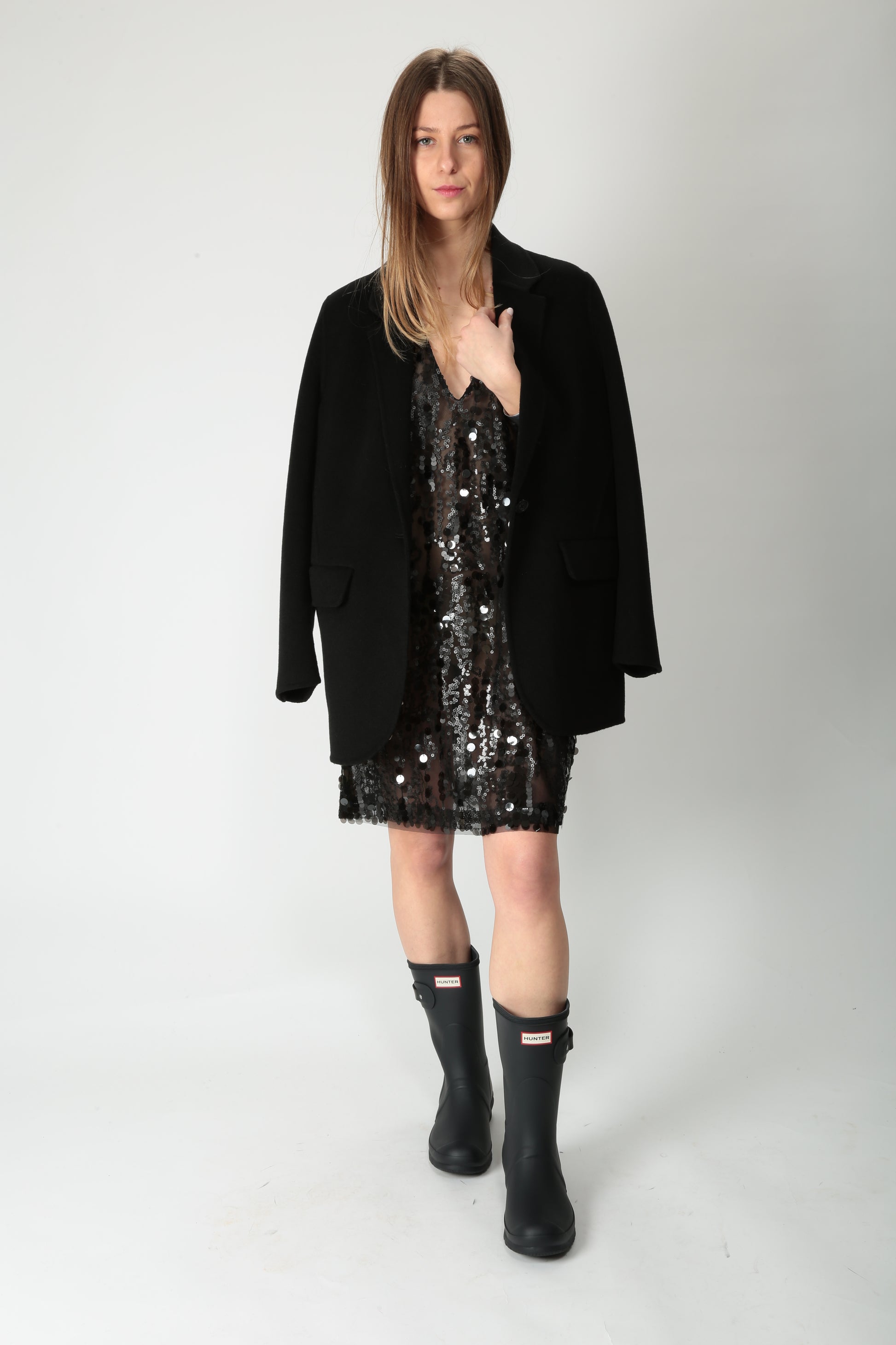 https://admin.shopify.com/store/gulieshop/products/14884499128669#:~:text=https%3A//www.gulieshop.it%20%E2%80%BA%20products%20%E2%80%BA%20alpha%2Dstudio%2Dabito%2Dpaillettes%2Dad%2D8761o