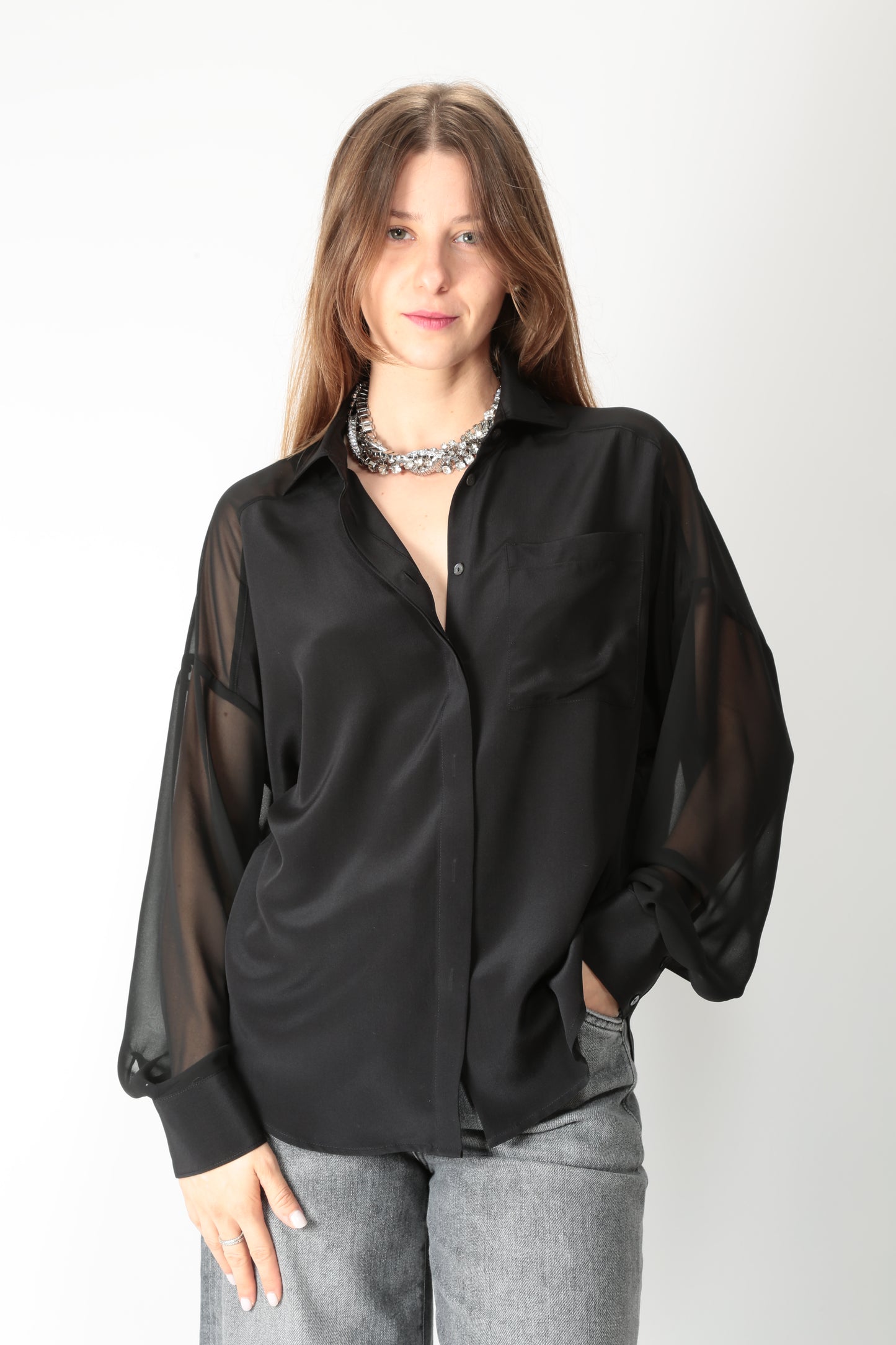 https://admin.shopify.com/store/gulieshop/products/15661853409629#:~:text=https%3A//www.gulieshop.it%20%E2%80%BA%20products%20%E2%80%BA%20camicetta%2Dsnob%2Dcamicia%2Din%2Dseta%2D31415%2D553c