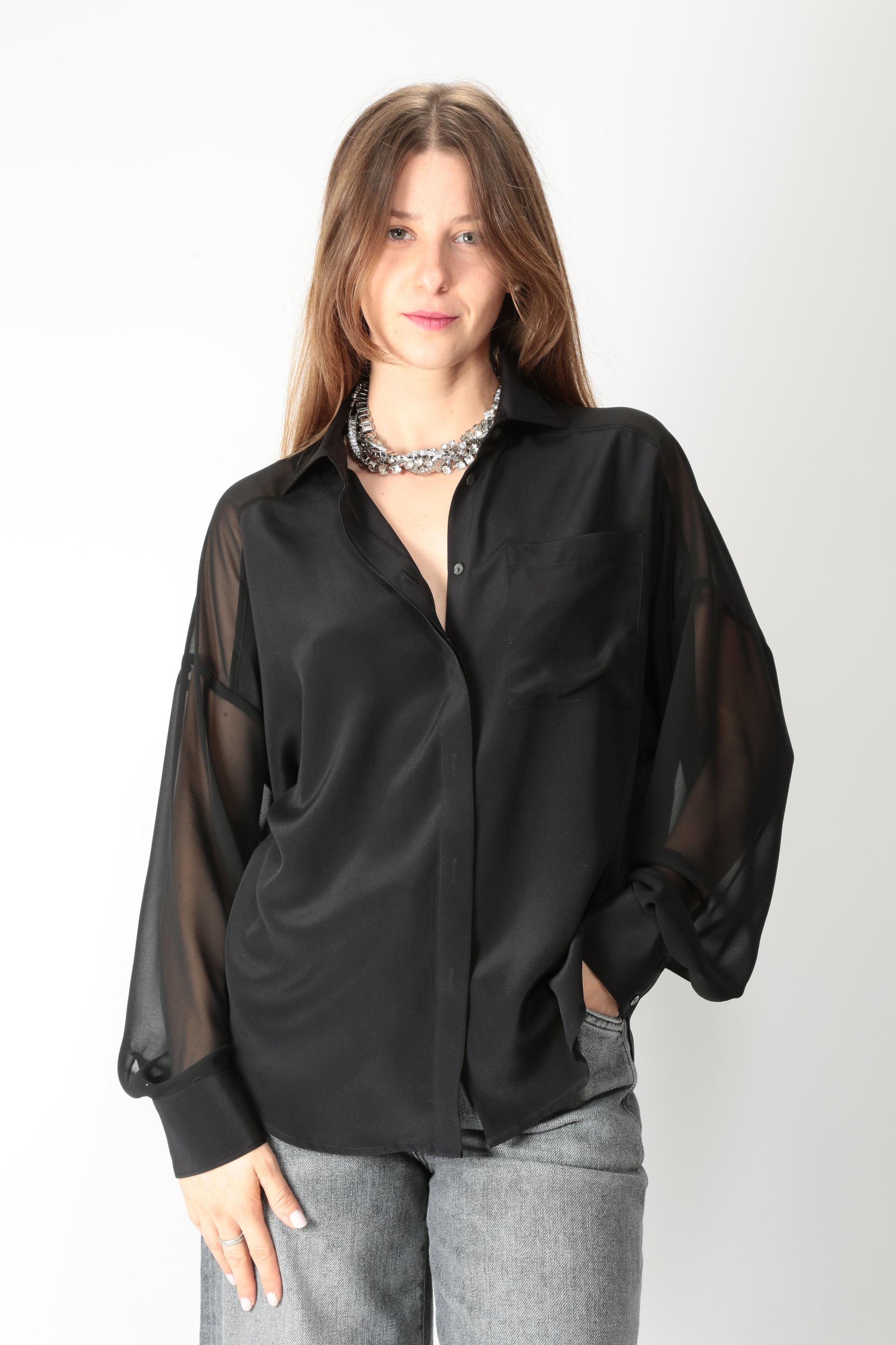 https://admin.shopify.com/store/gulieshop/products/15661853409629#:~:text=https%3A//www.gulieshop.it%20%E2%80%BA%20products%20%E2%80%BA%20camicetta%2Dsnob%2Dcamicia%2Din%2Dseta%2D31415%2D553c
